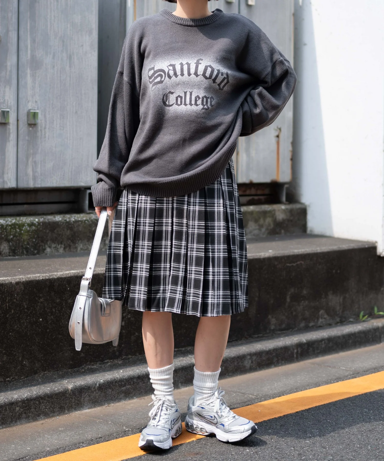 ベルト付プリーツミドルスカート - Image 16