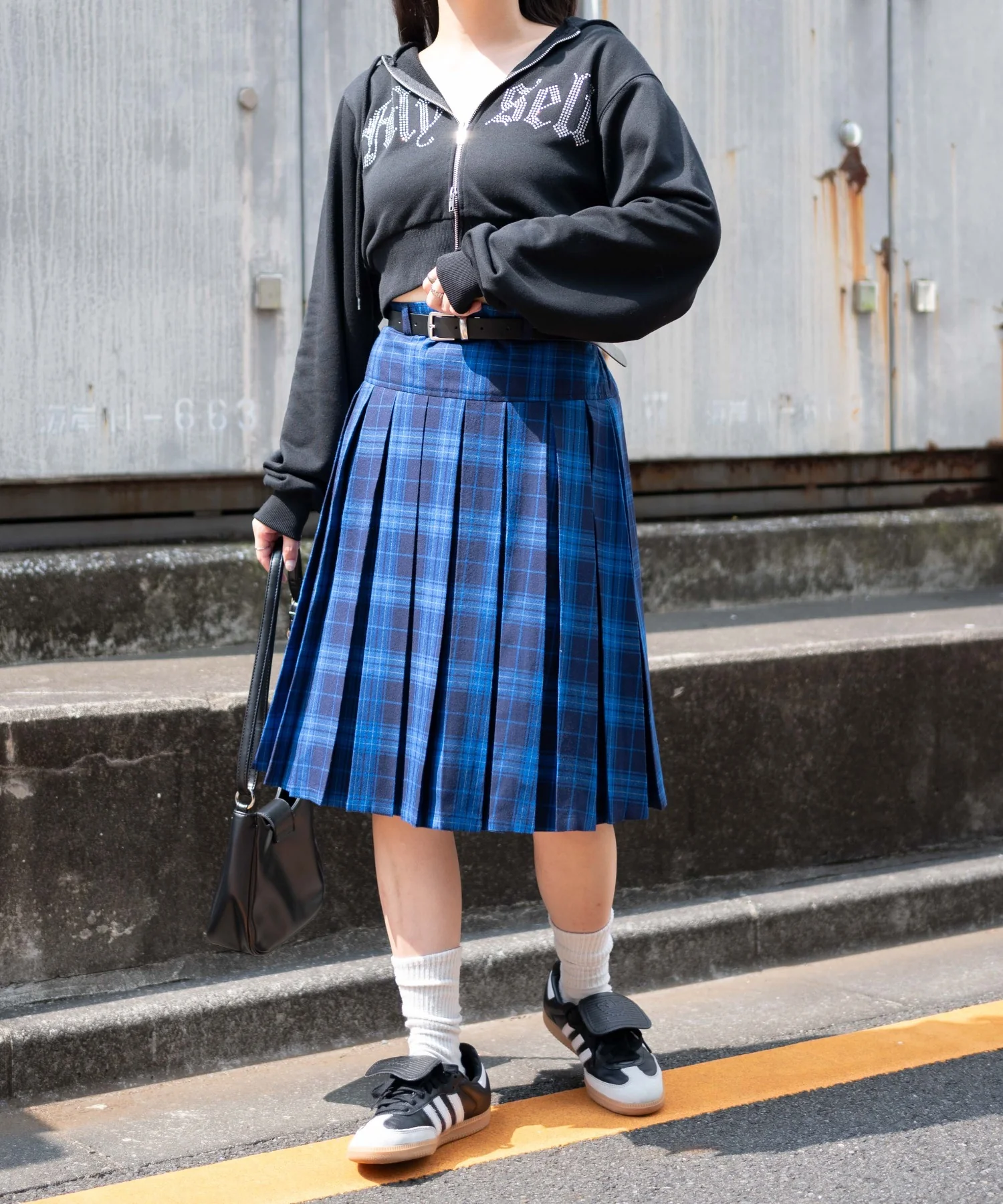 ベルト付プリーツミドルスカート - Image 7