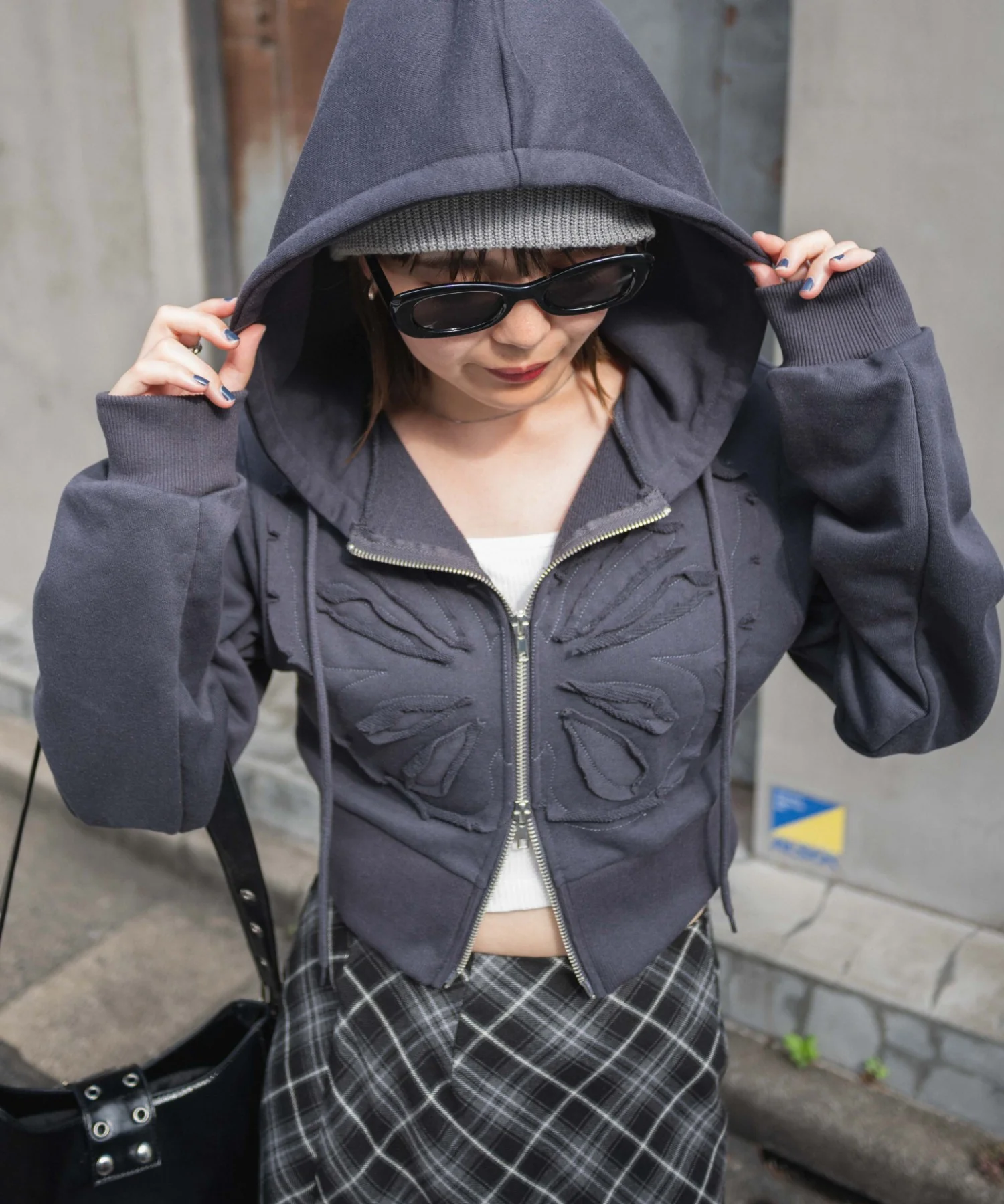 バタフライWジップショートパーカー - Image 9