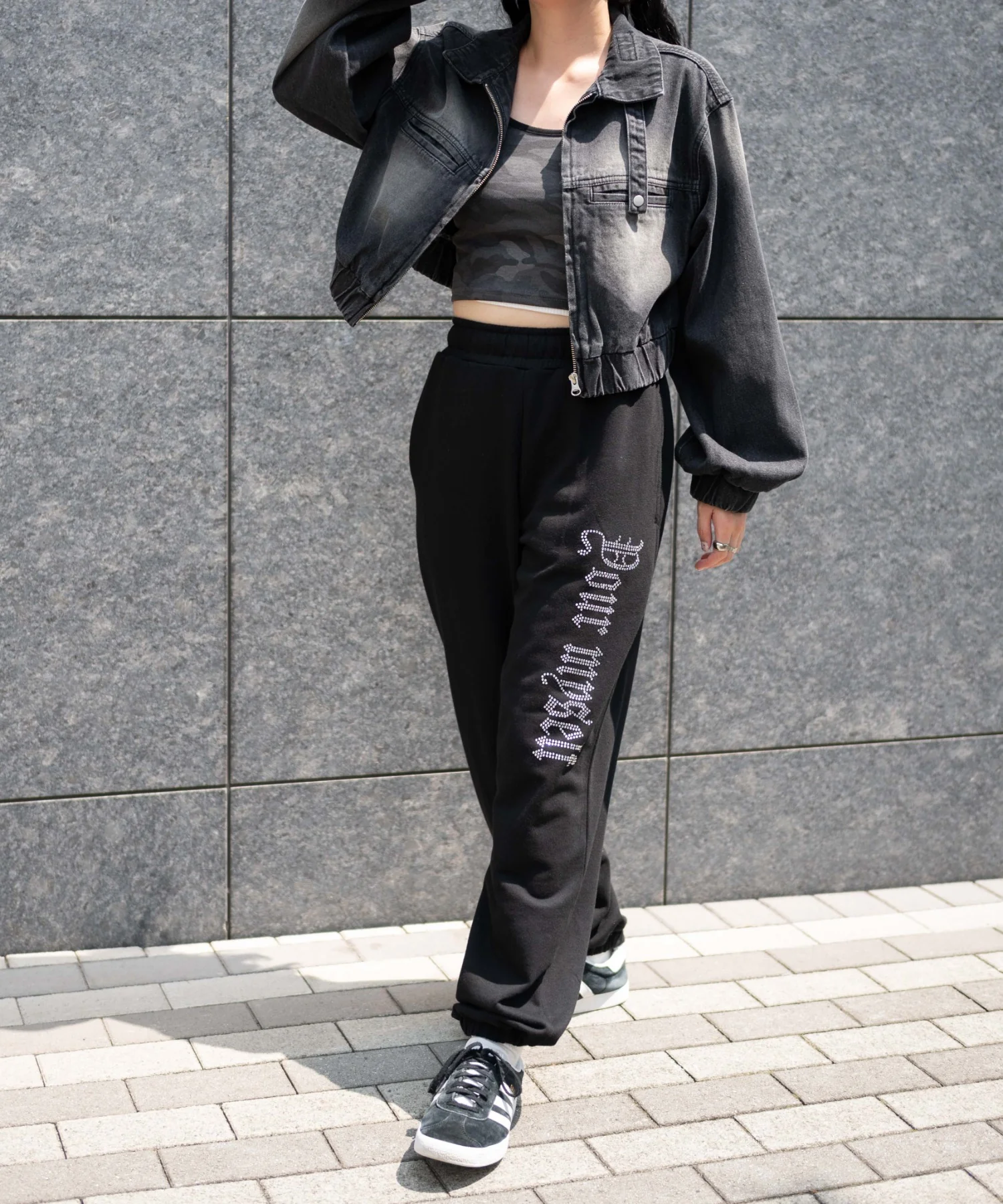 ラインストーンロゴスウェットパンツ - Image 8