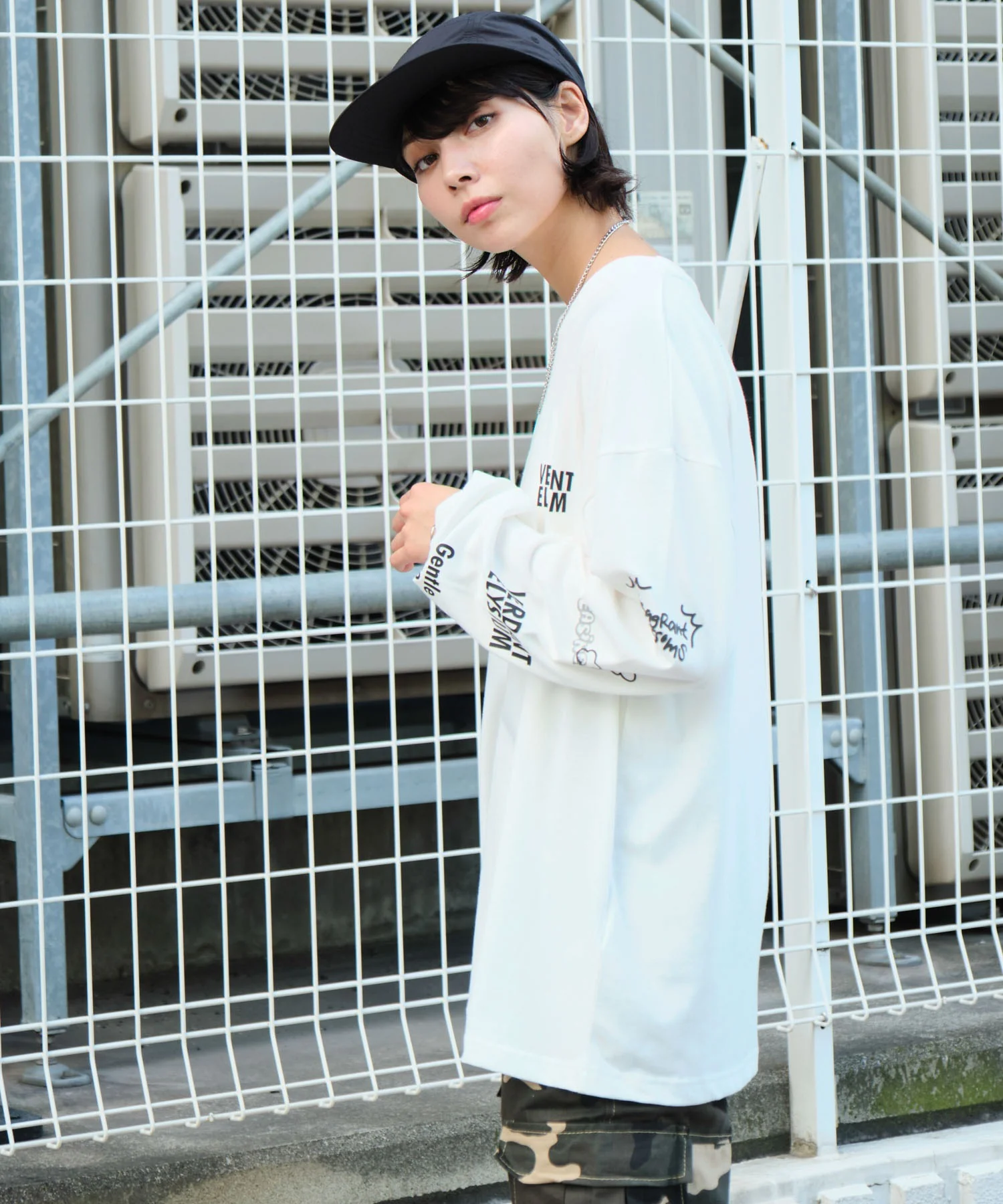 アクセ付きグラフィックアンサンブルT（LS） - Image 33