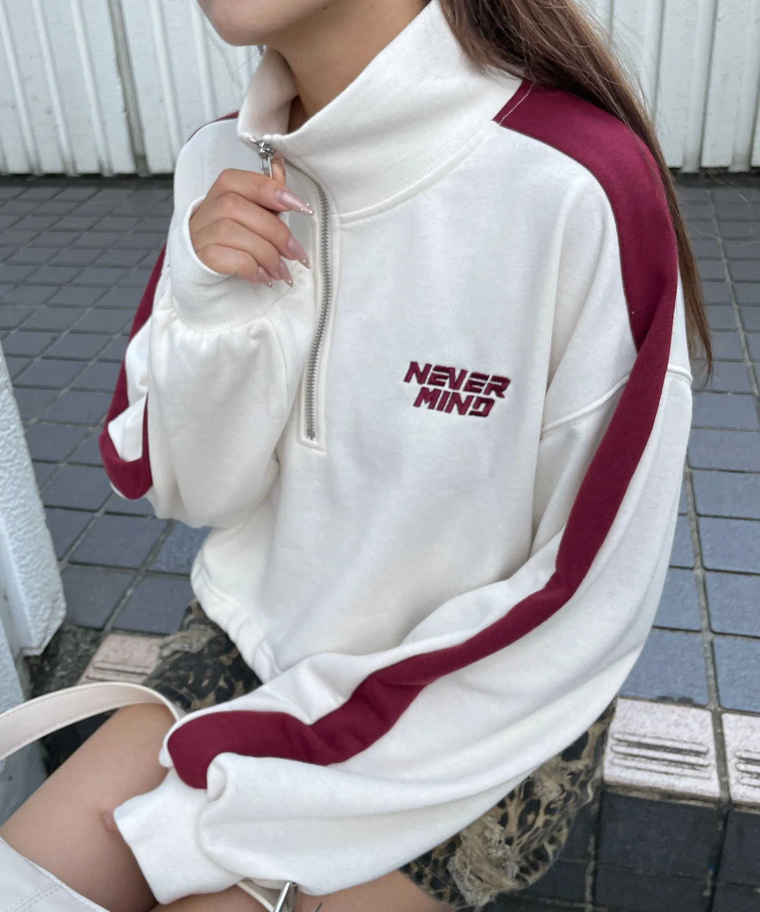 刺繍ハーフジップショートスウェット