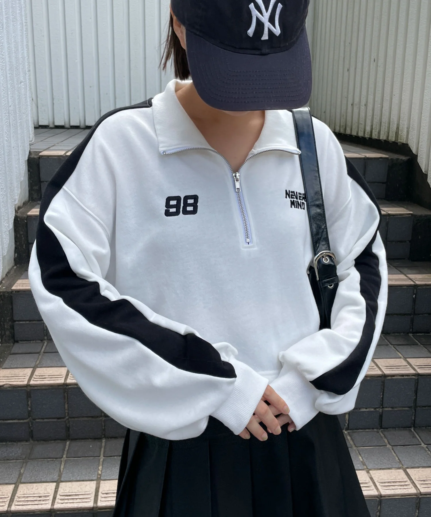 刺繍ハーフジップショートスウェット - Image 8