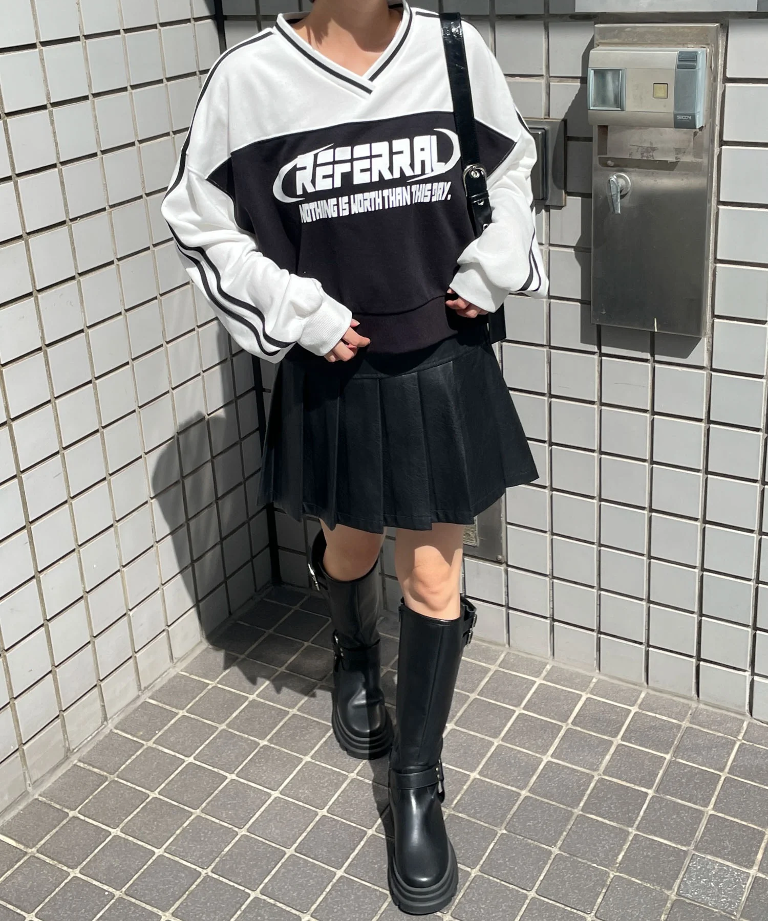 切り替えショートスウェット - Image 24