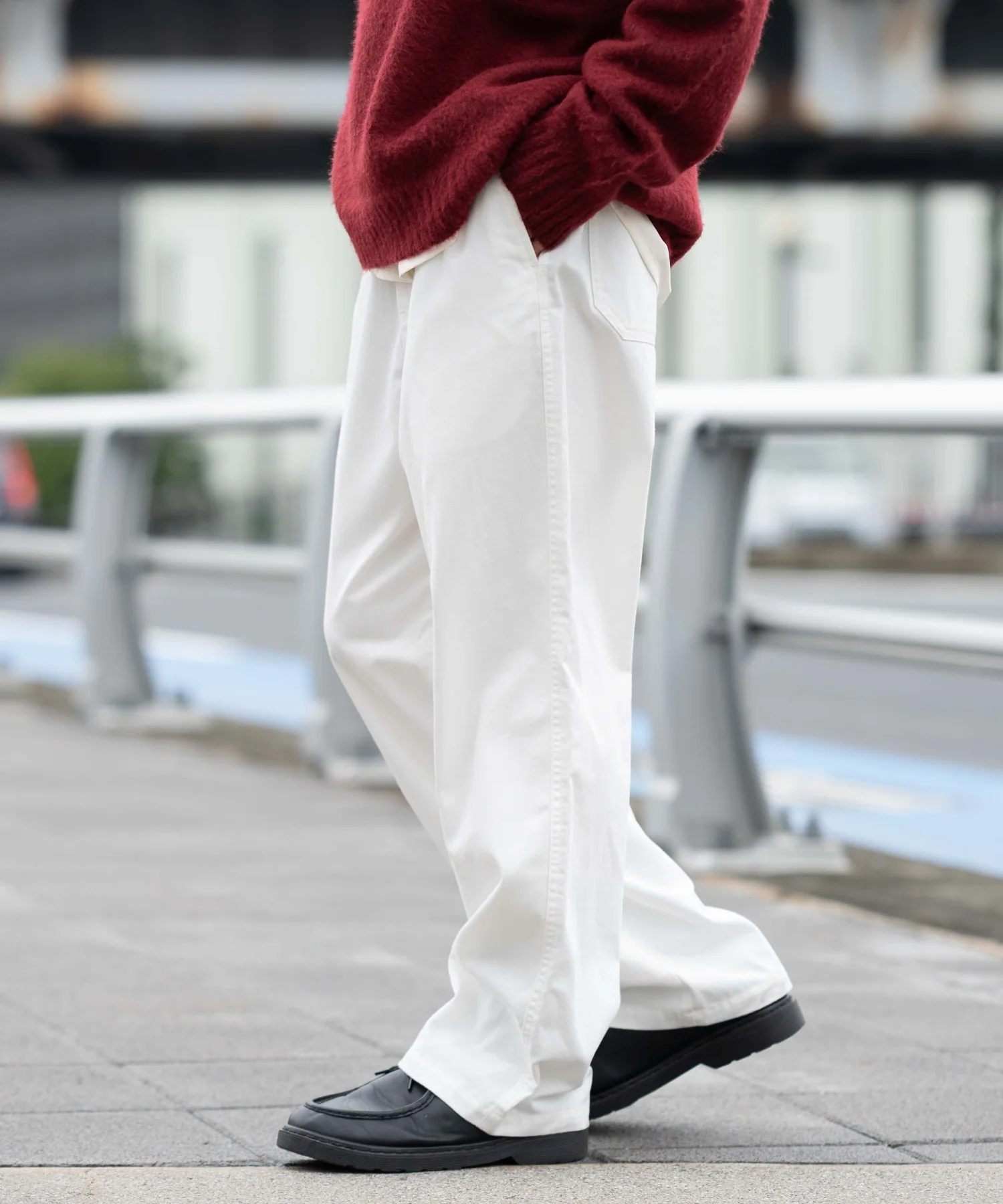 チノイージーストレートパンツ - Image 24