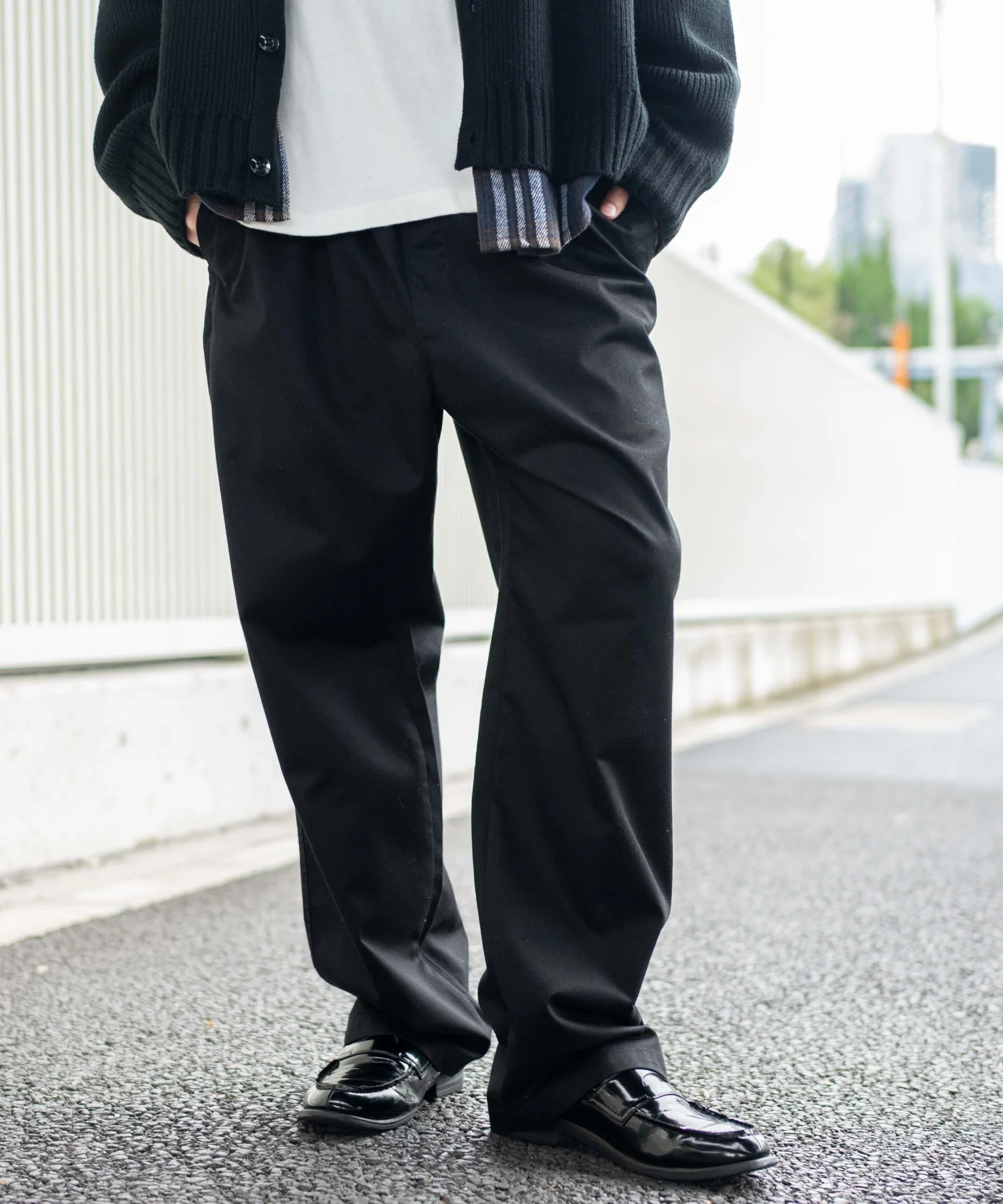 チノイージーストレートパンツ - Image 29