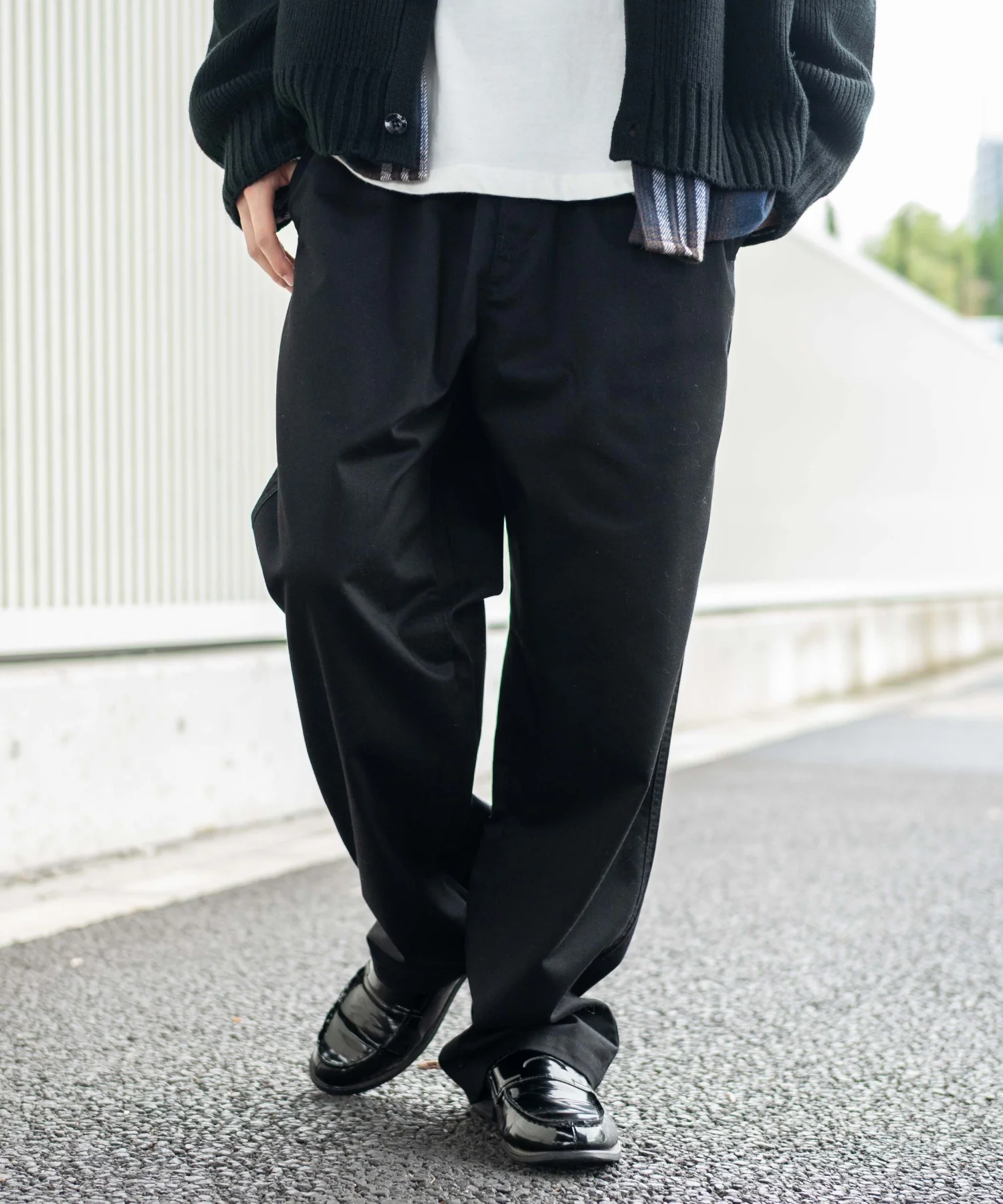 チノイージーストレートパンツ - Image 4