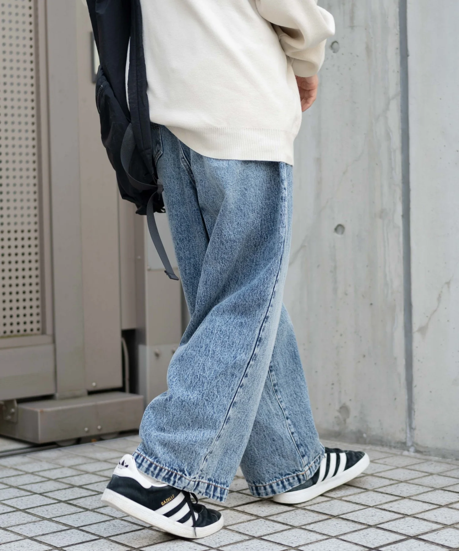 デニムルーズテーパードパンツ - Image 31