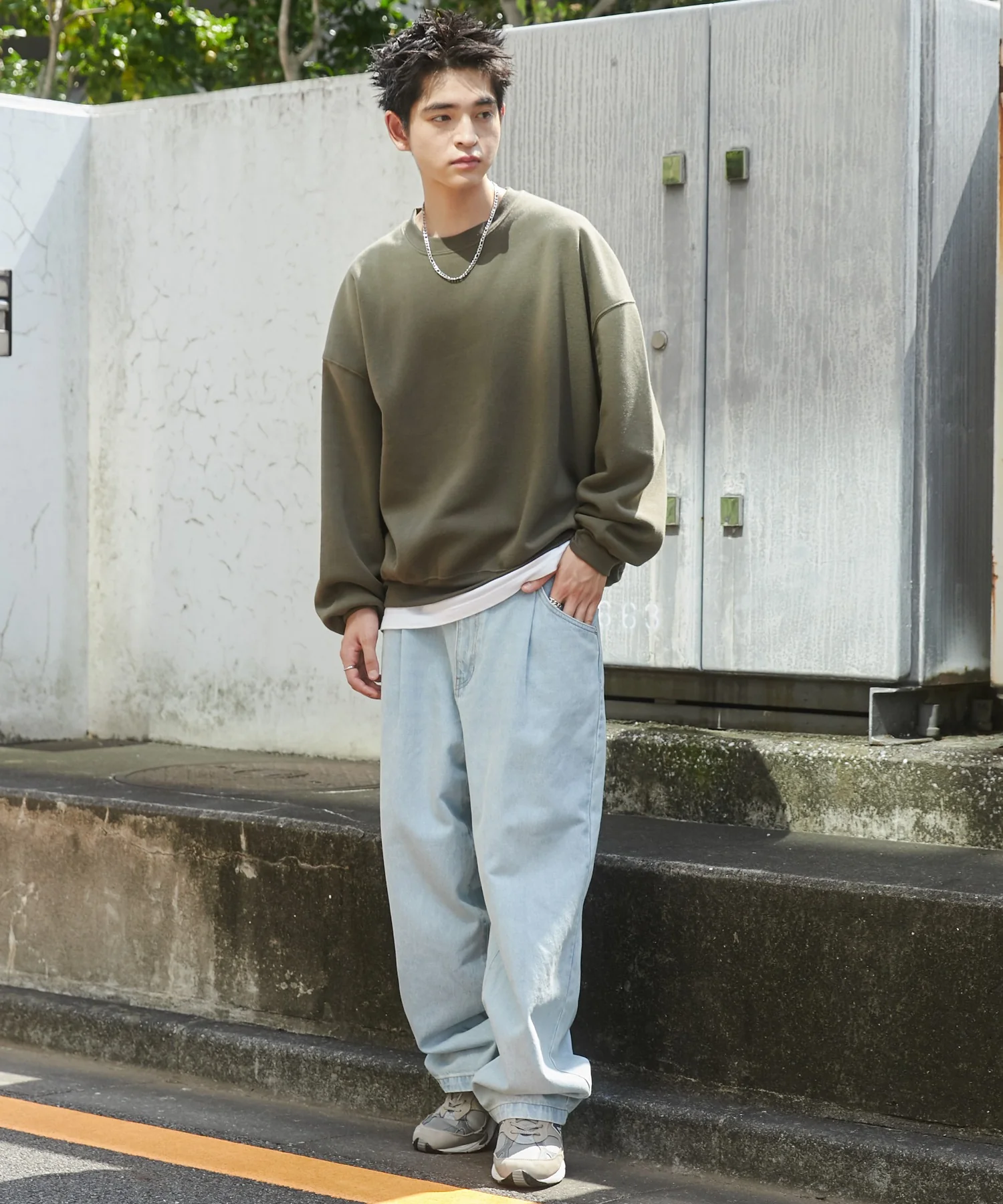 デニムルーズテーパードパンツ - Image 5