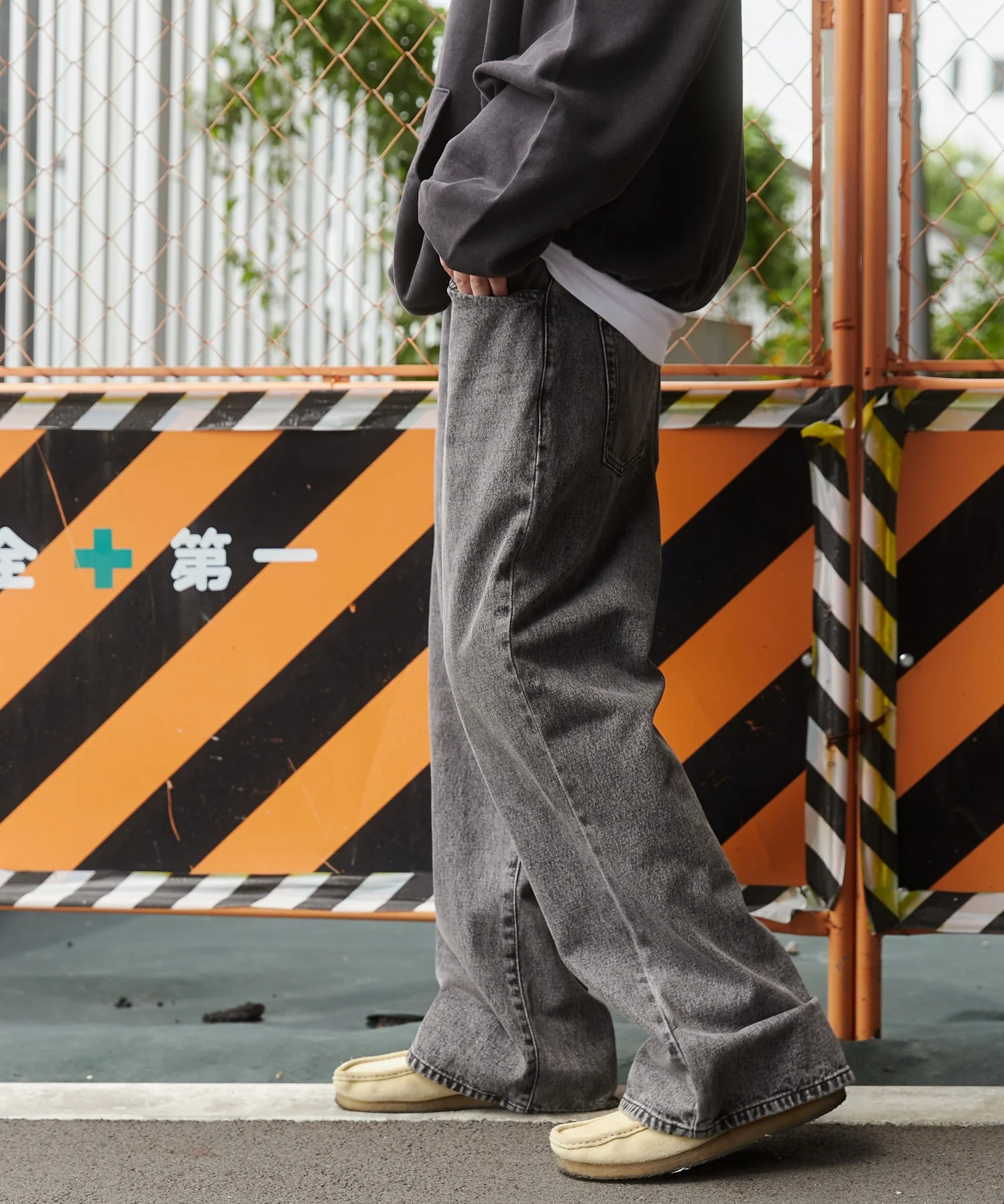 デニムルーズフレアパンツ - Image 32