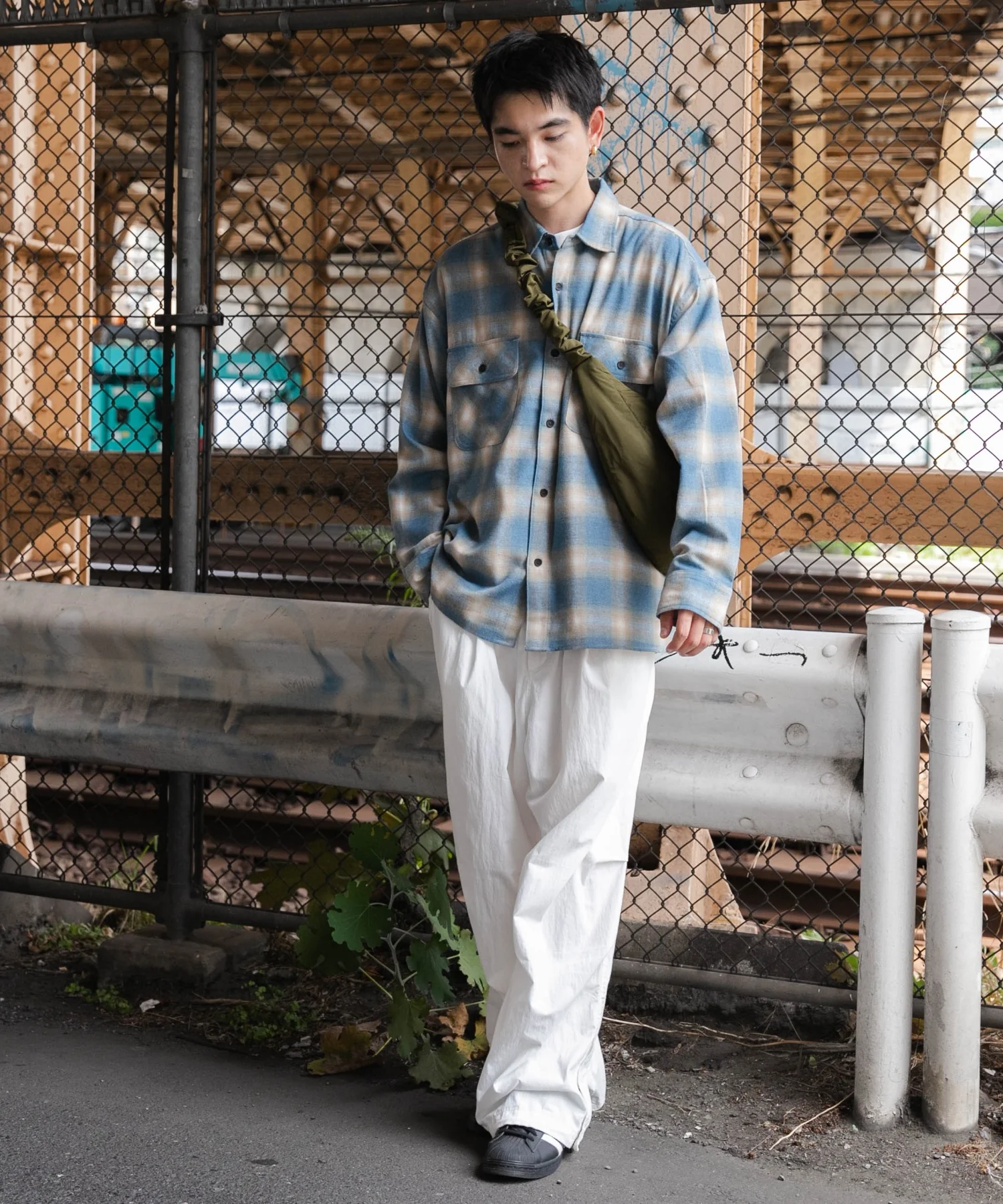 ハーフムーンドロストショルダー - Image 14