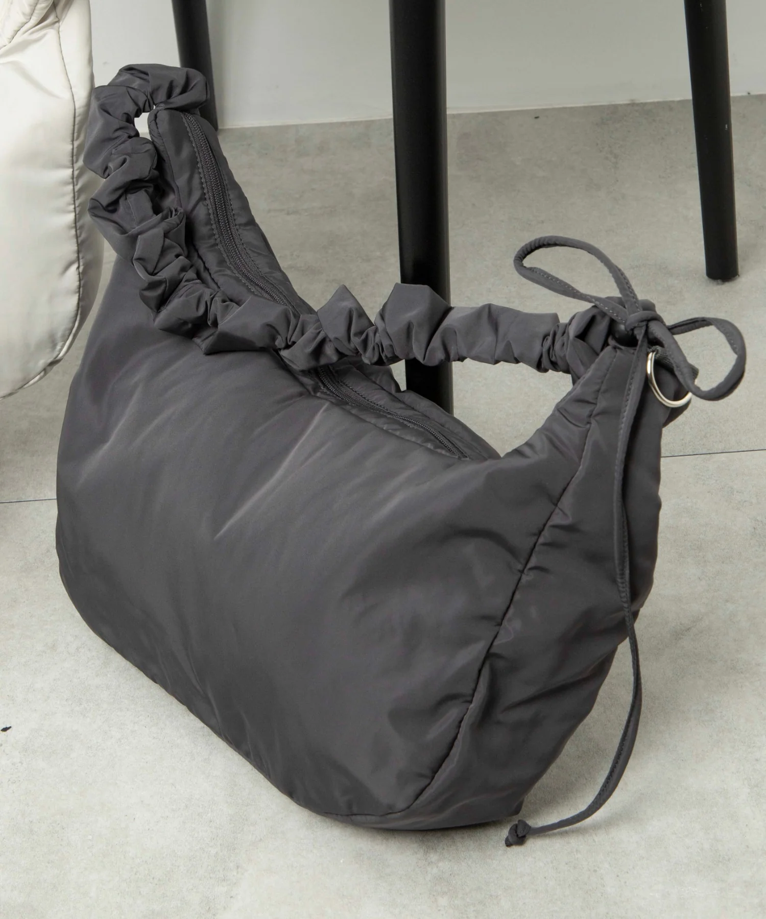 ハーフムーンドロストショルダー - Image 15