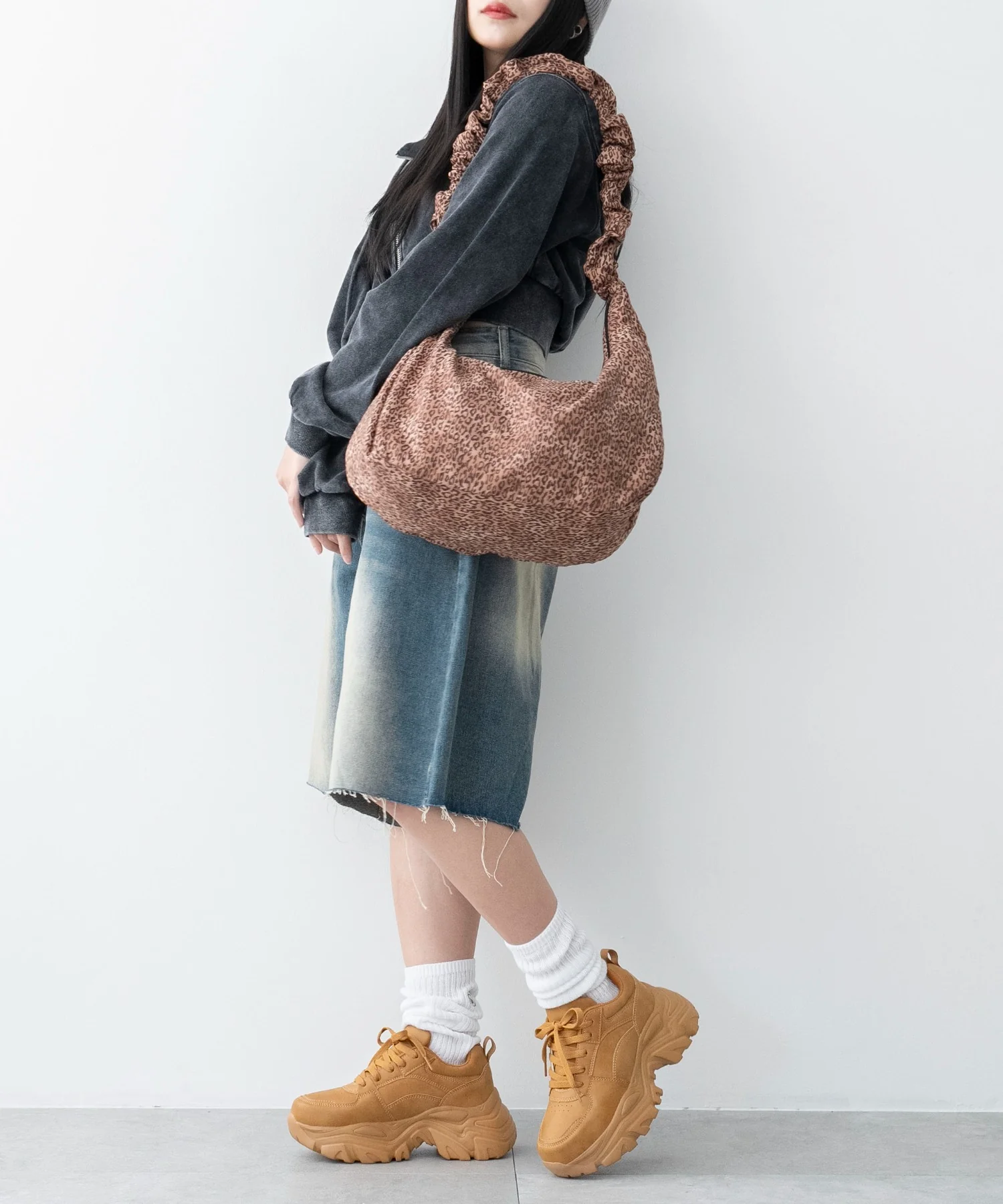 ハーフムーンドロストショルダー - Image 24