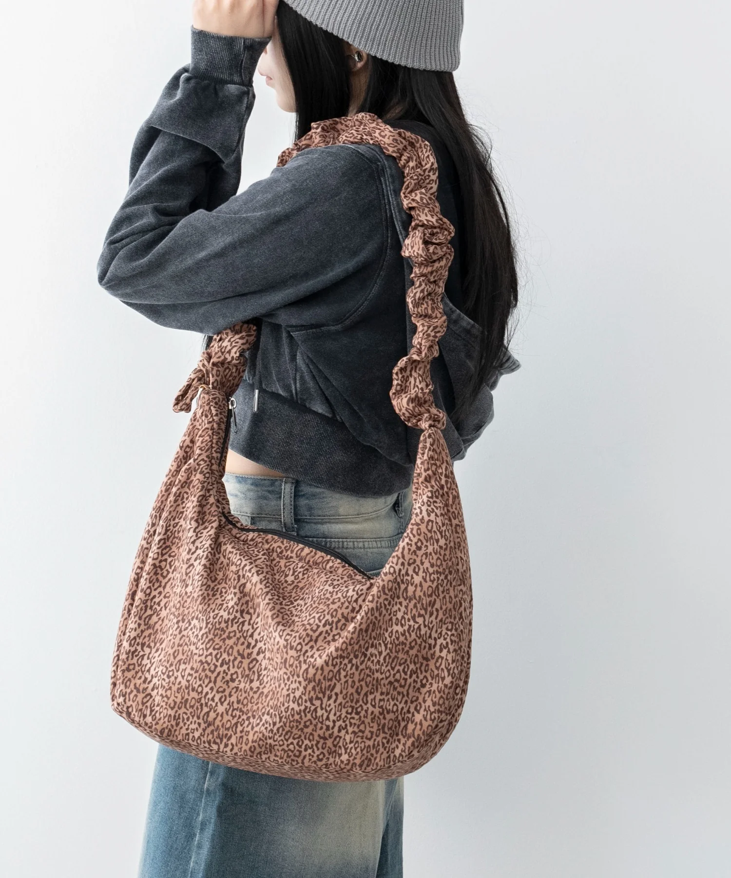 ハーフムーンドロストショルダー - Image 7