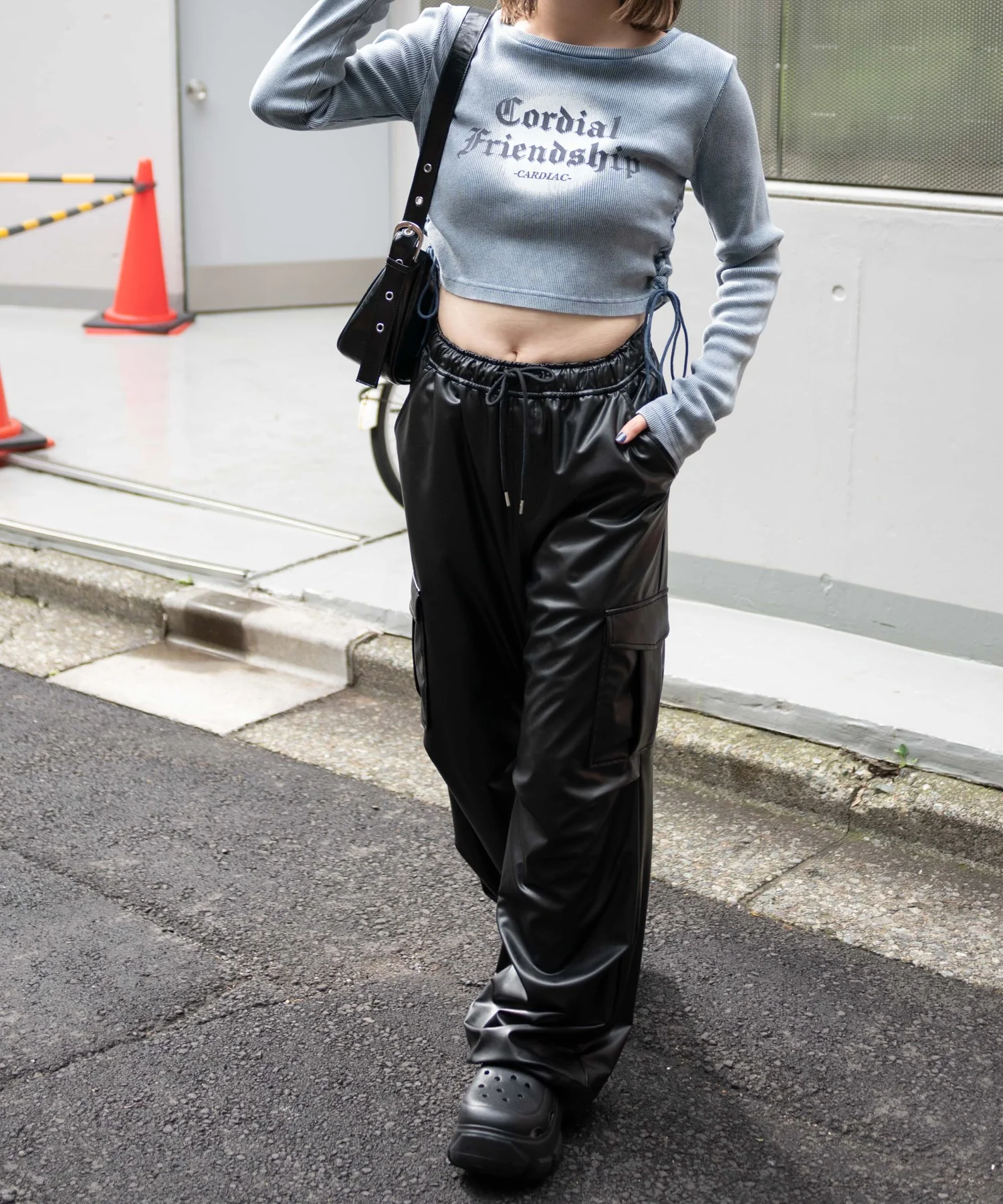 合皮パラシュートカーゴパンツ - Image 11