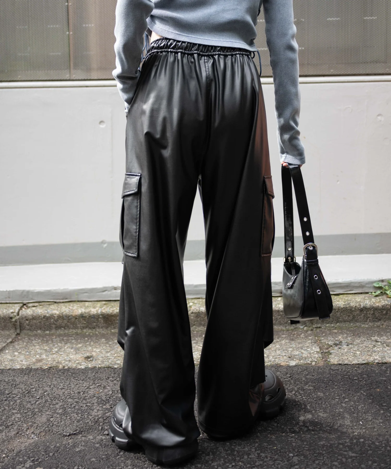 合皮パラシュートカーゴパンツ - Image 7