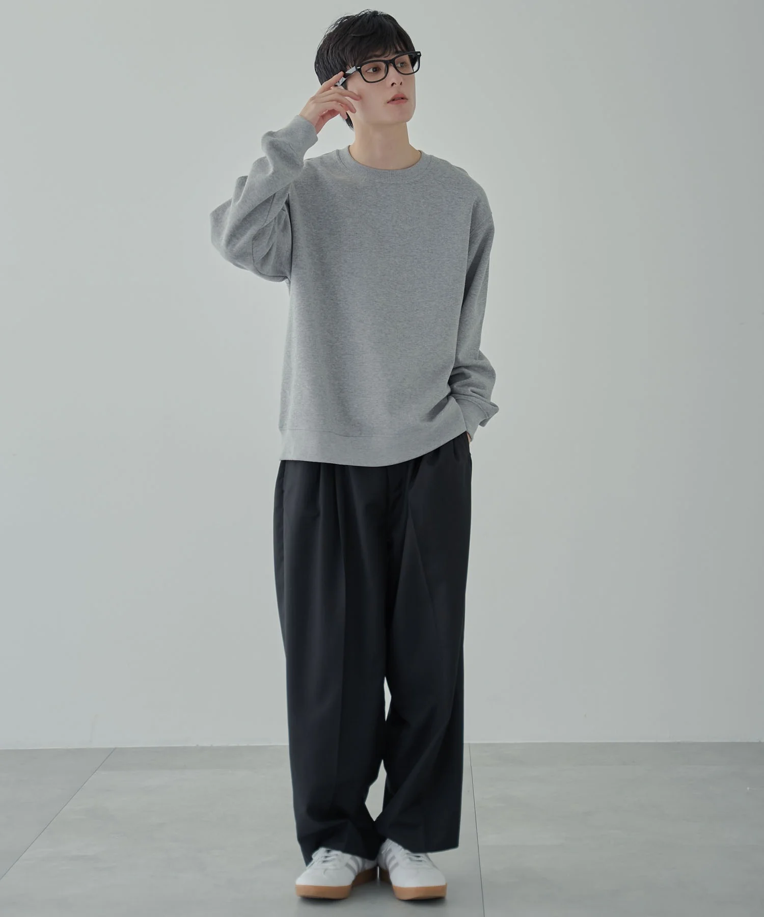 リラックスフィットスウェットプルオーバー - Image 14