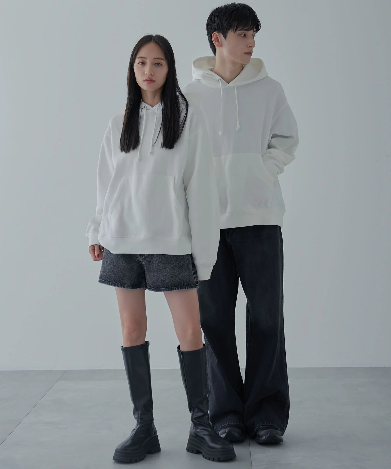 リラックスフィットスウェットプルパーカー - Image 17