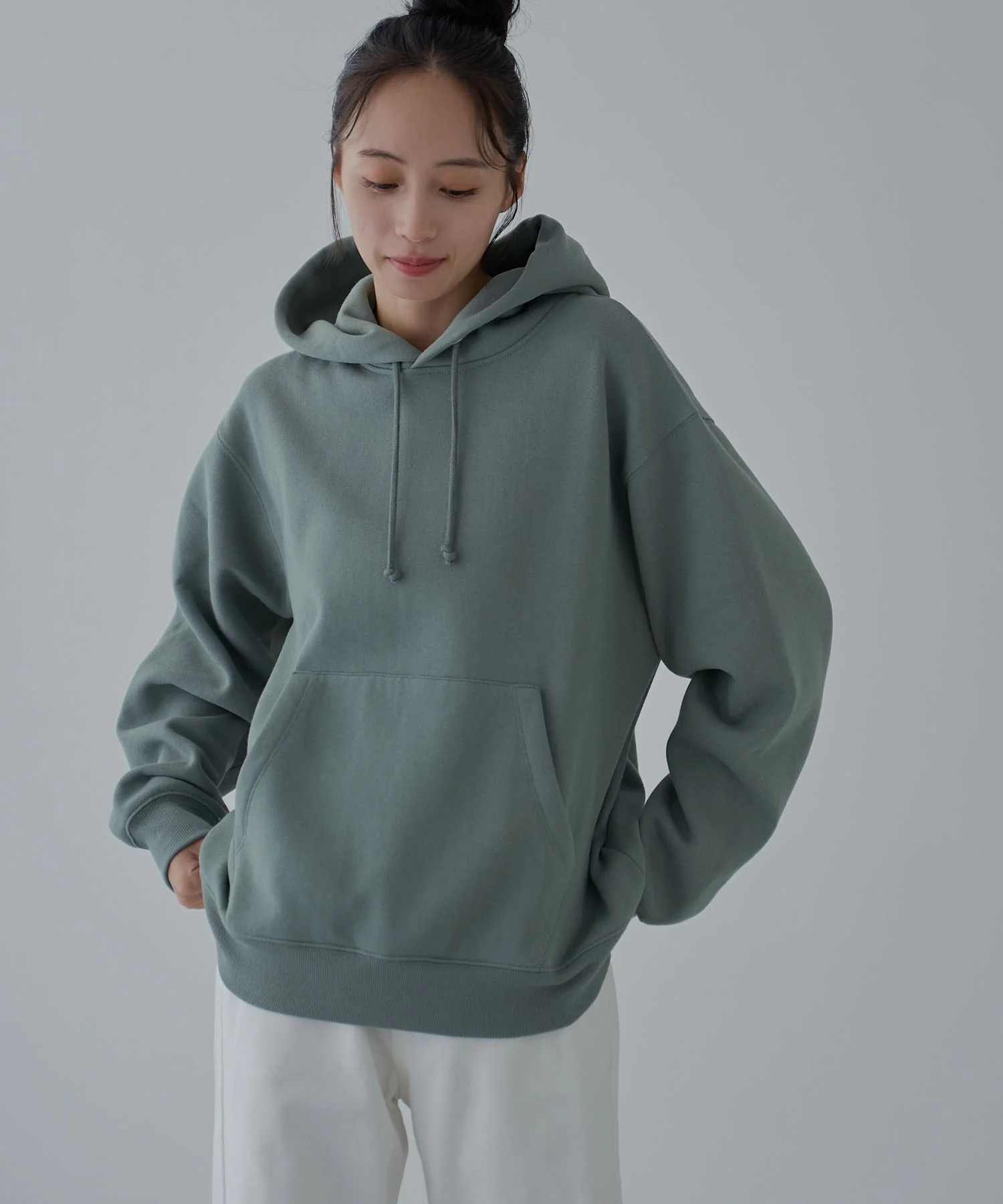 リラックスフィットスウェットプルパーカー - Image 42