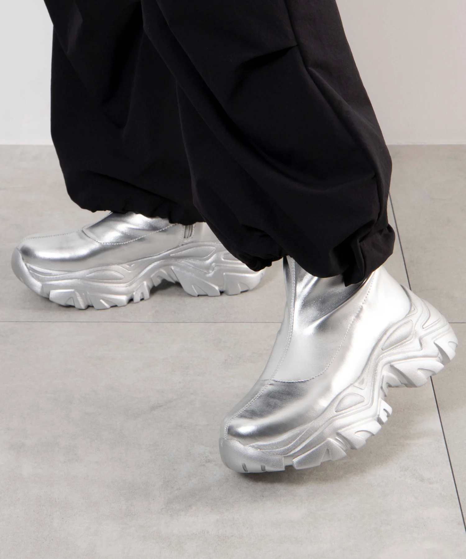 厚底スニーカーソールショートブーツ - Image 3