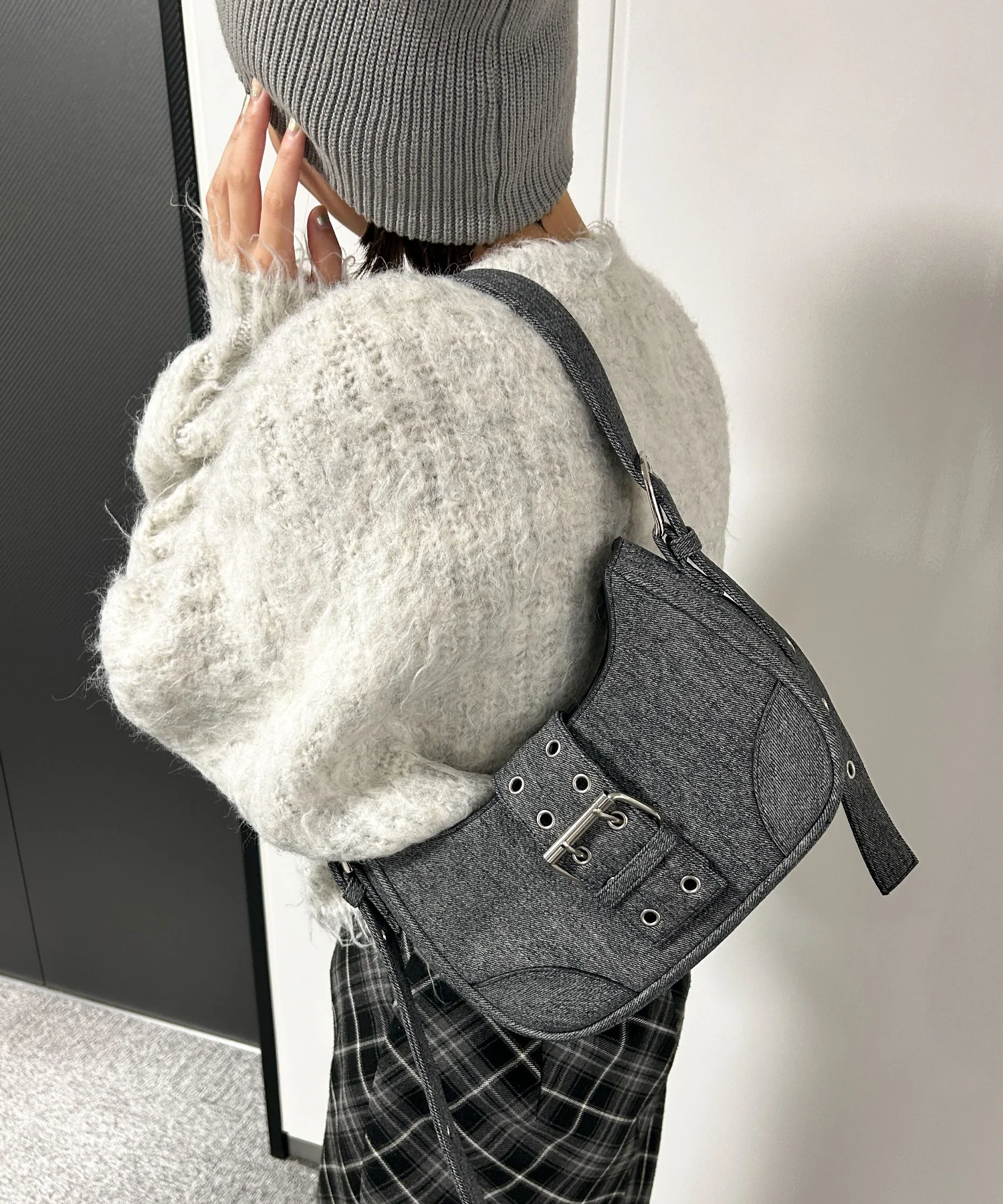 マルチWAYハーフムーンベルトバッグ - Image 20
