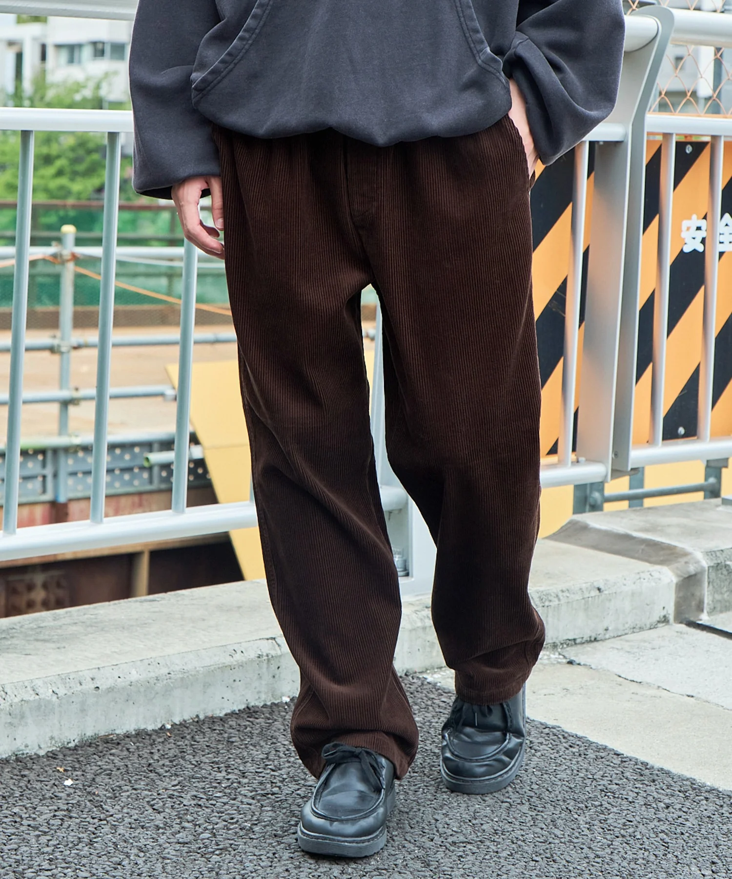 コーデュロイイージーストレートパンツ - Image 24