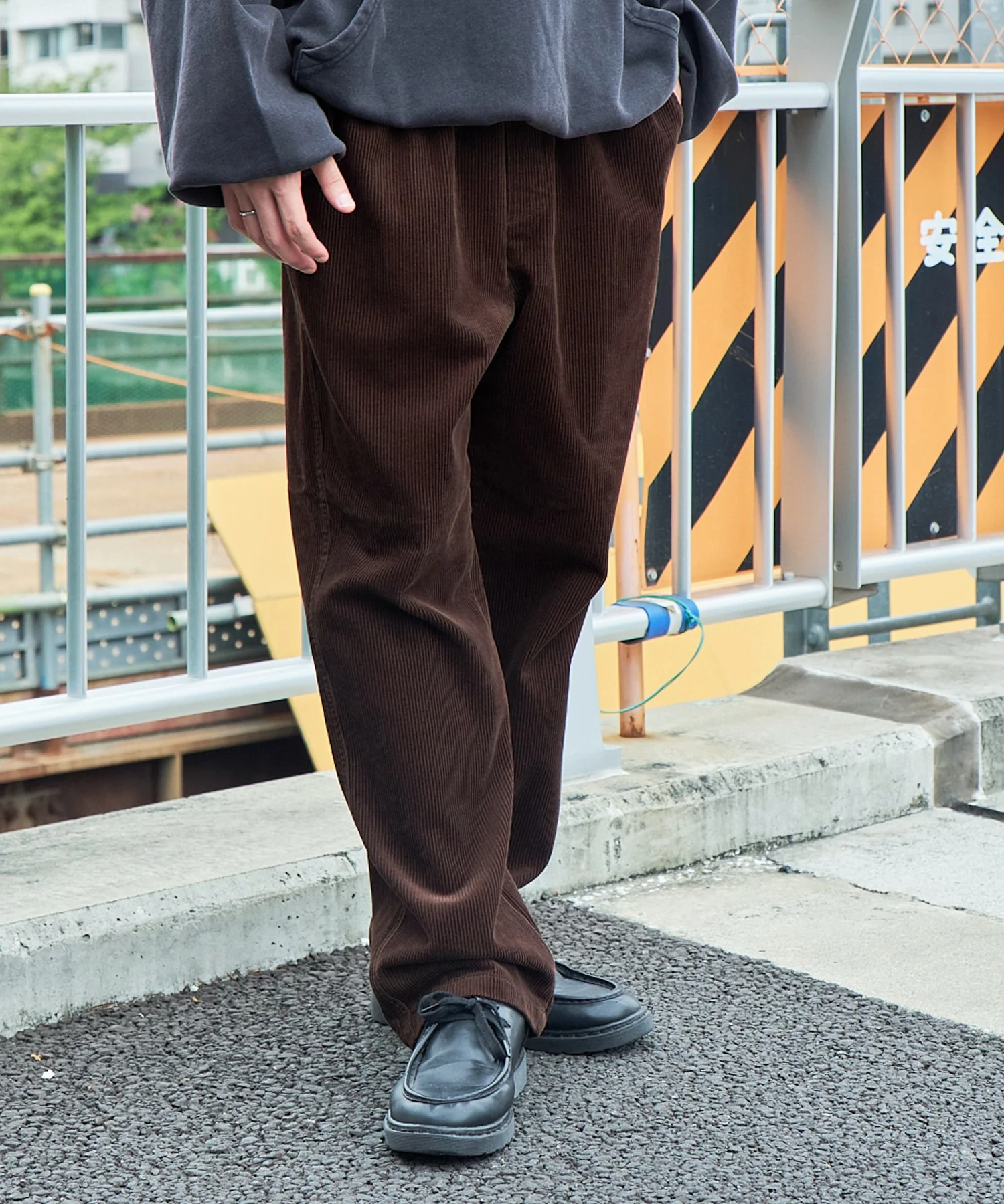 コーデュロイイージーストレートパンツ - Image 25