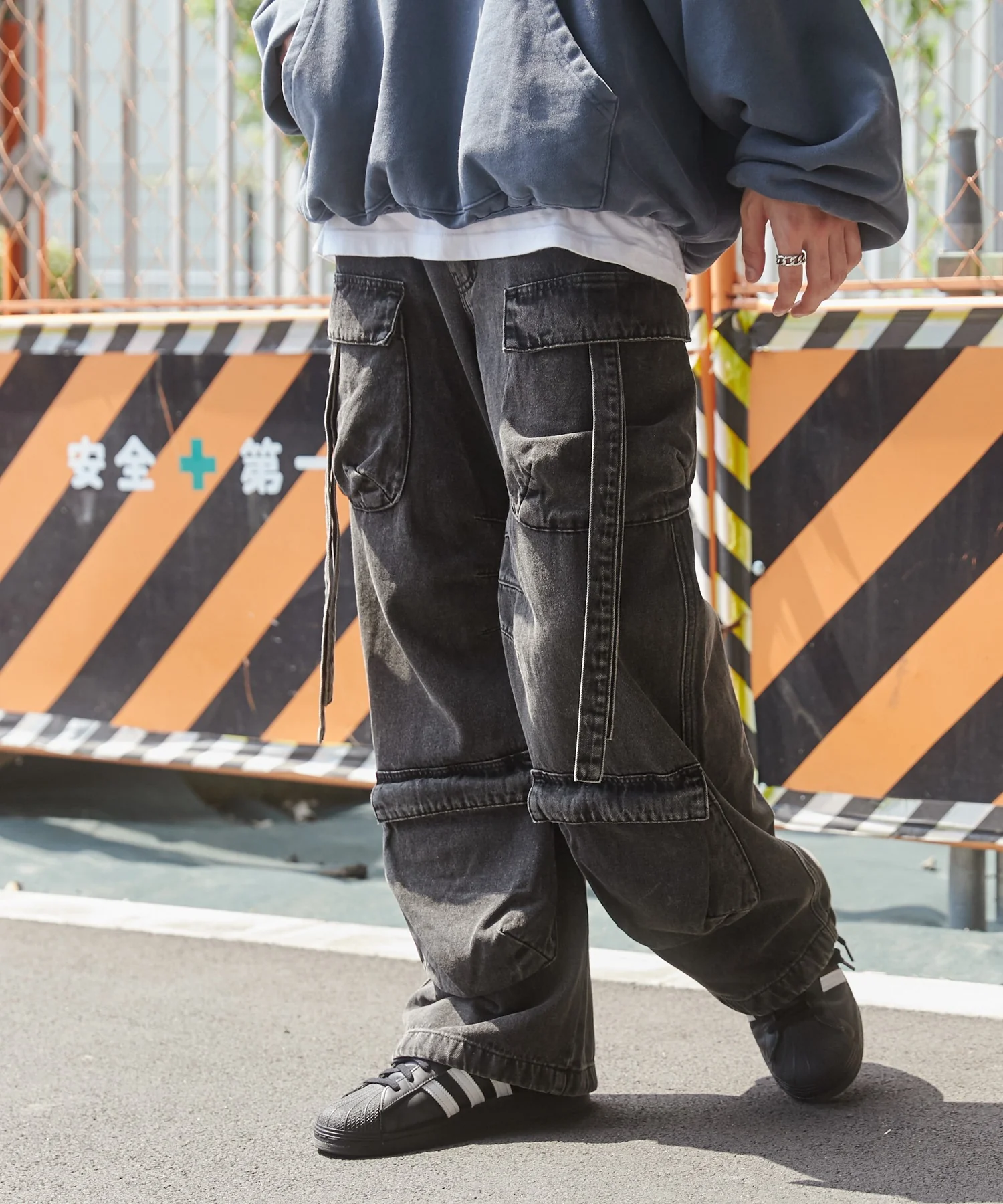 マルチポケットデニムパンツ - Image 15