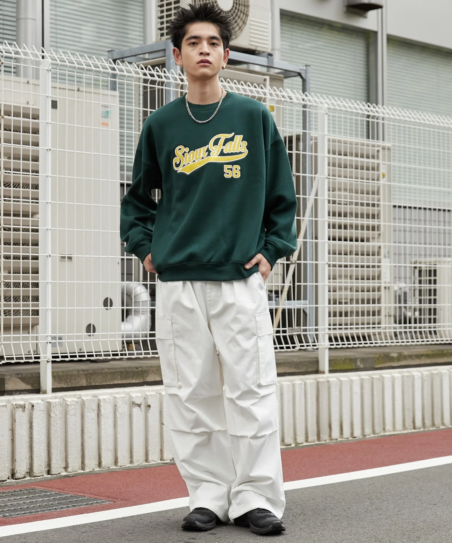 アクセ付きグラフィックプルオーバー - Image 5