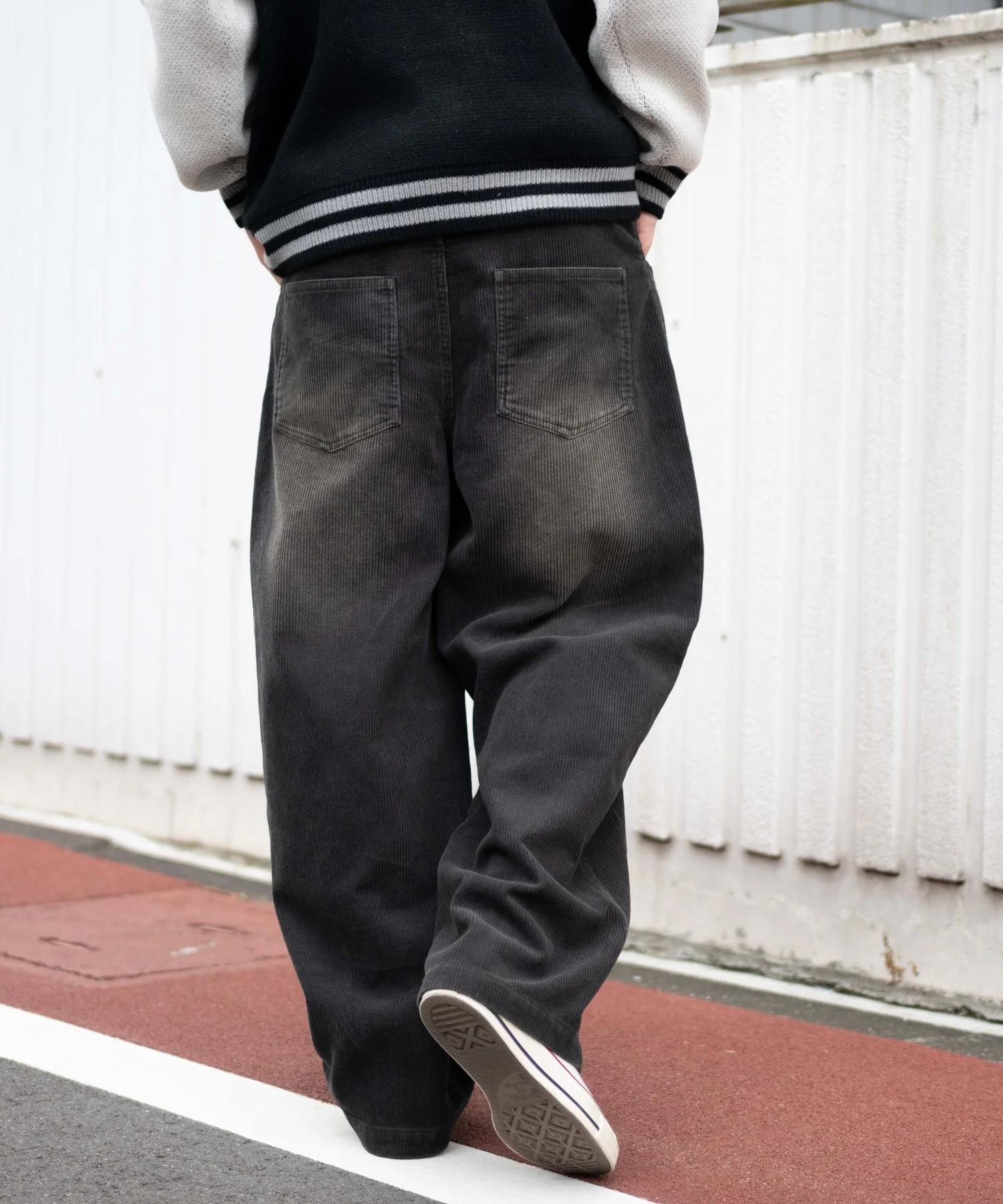 イージーバレルレッグコーデュロイパンツ - Image 8
