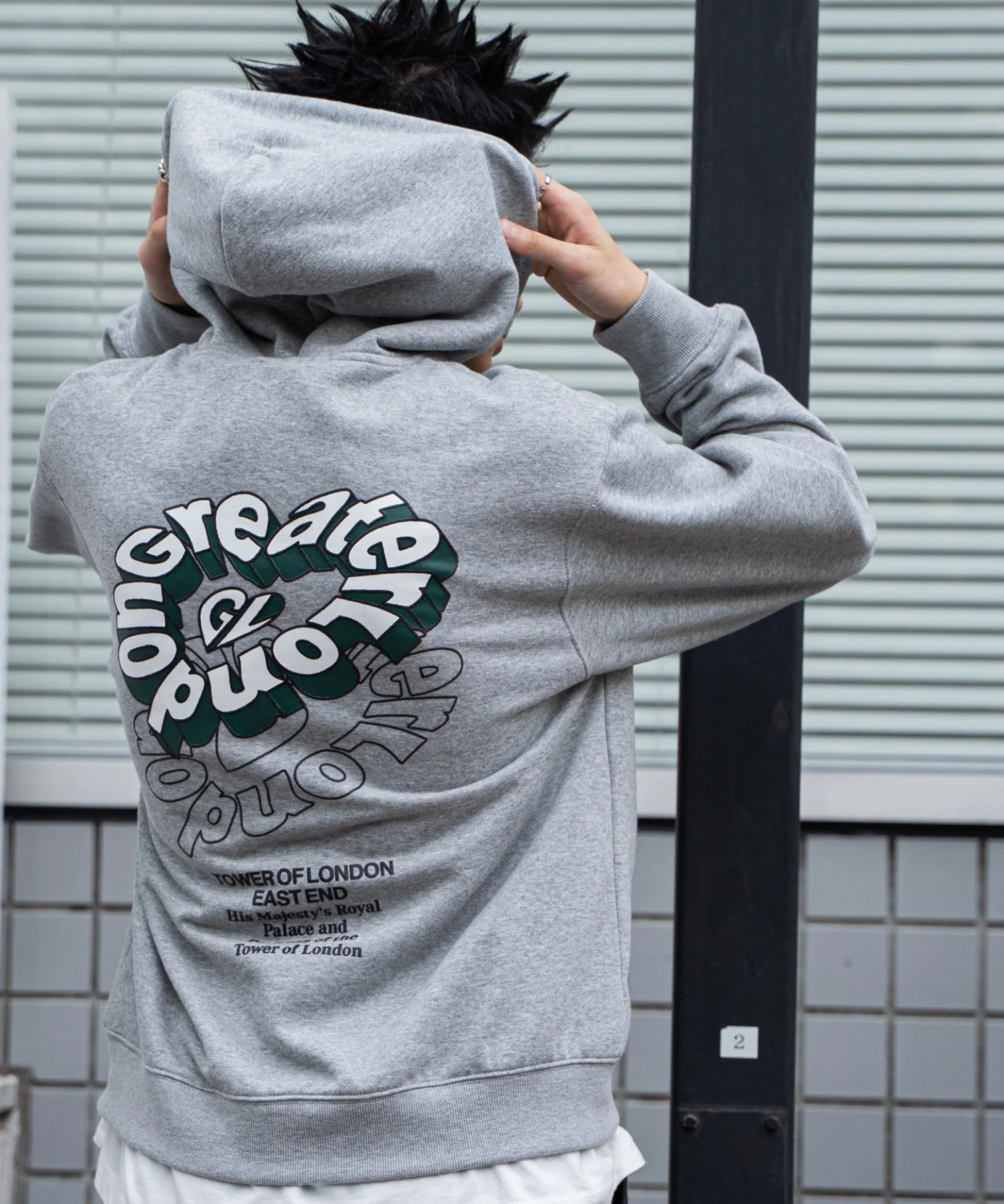 リラックスフィットバックロゴジップパーカー - Image 14