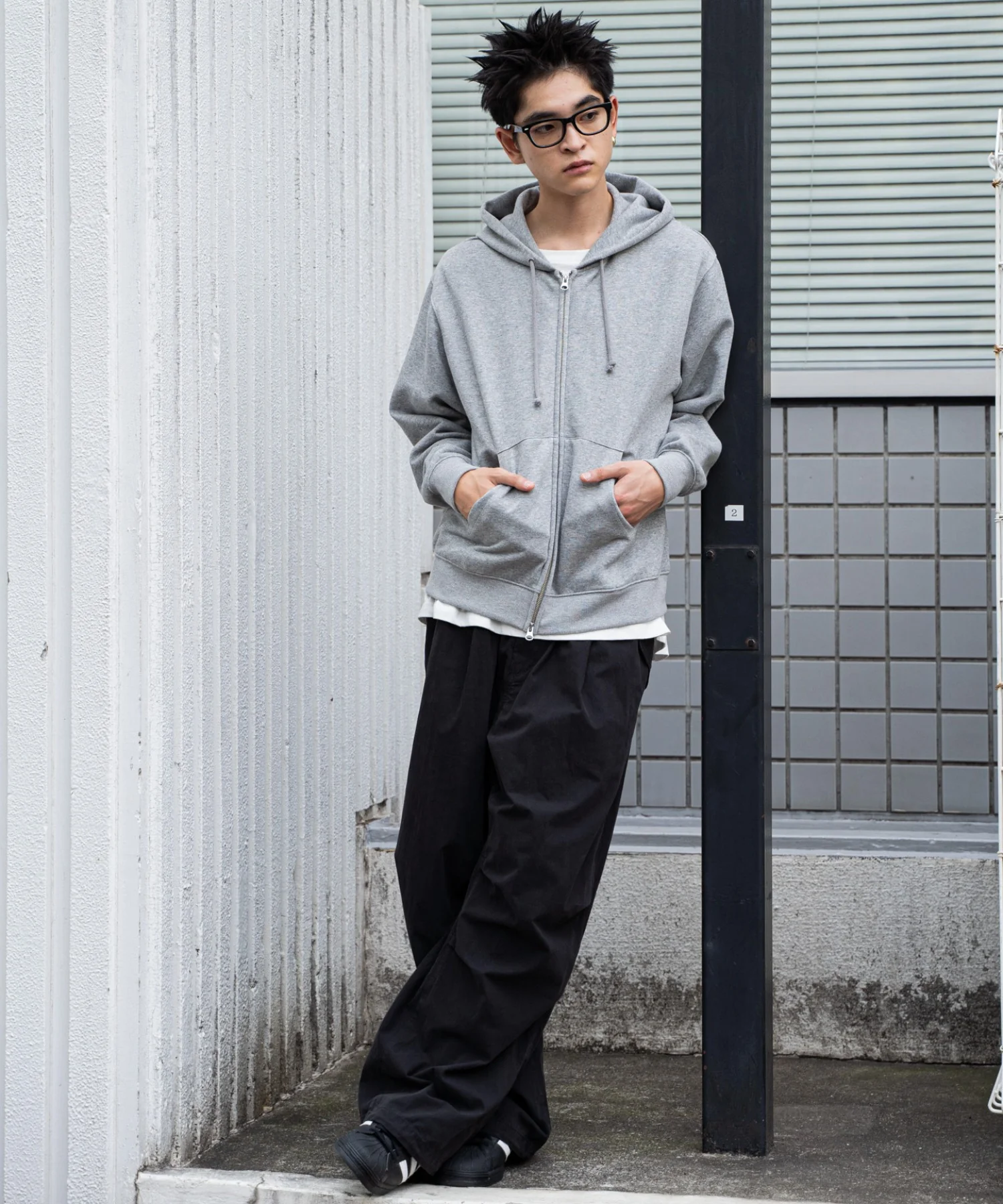 リラックスフィットバックロゴジップパーカー - Image 5