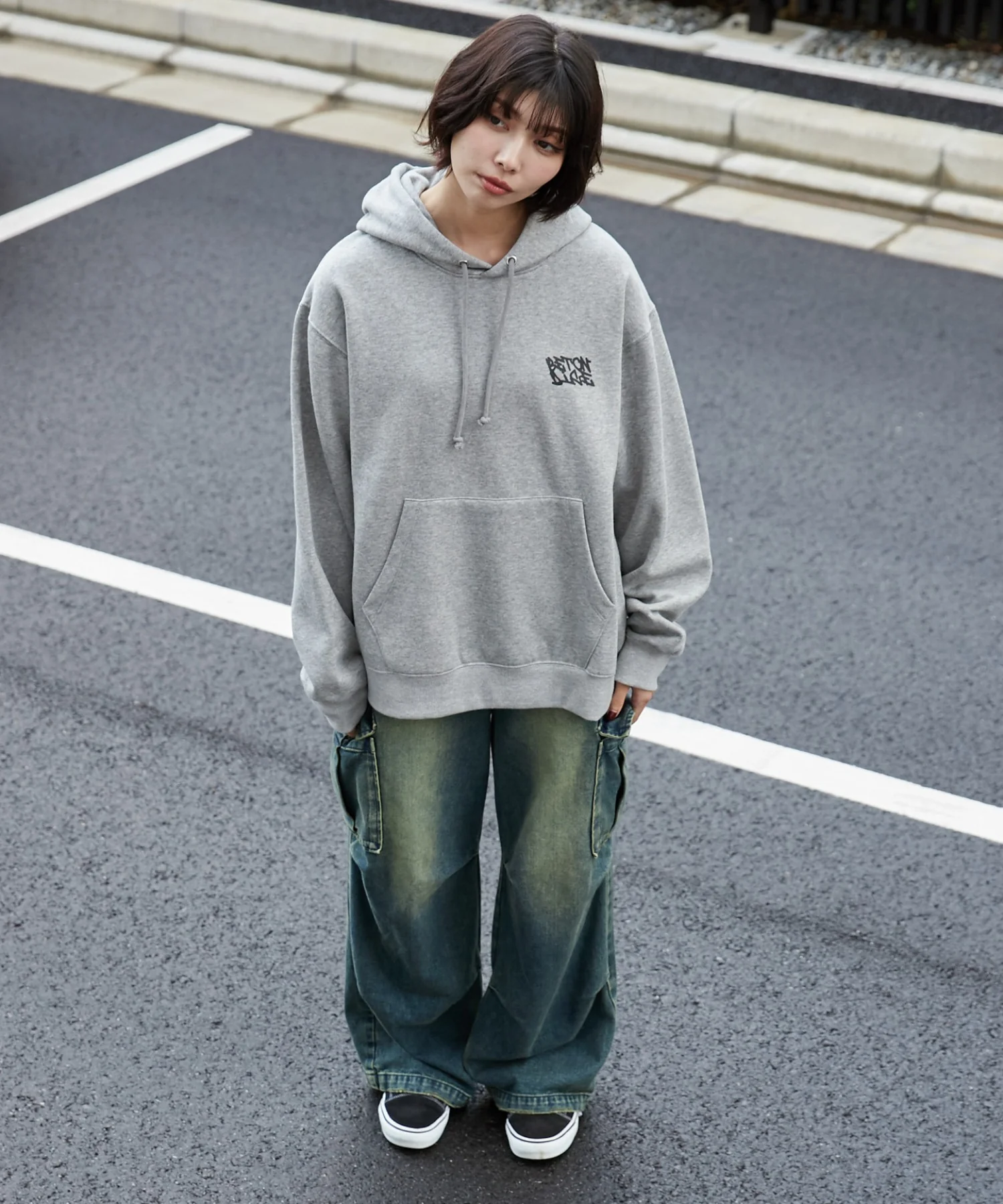 リラックスフィットグラフィックパーカー - Image 29
