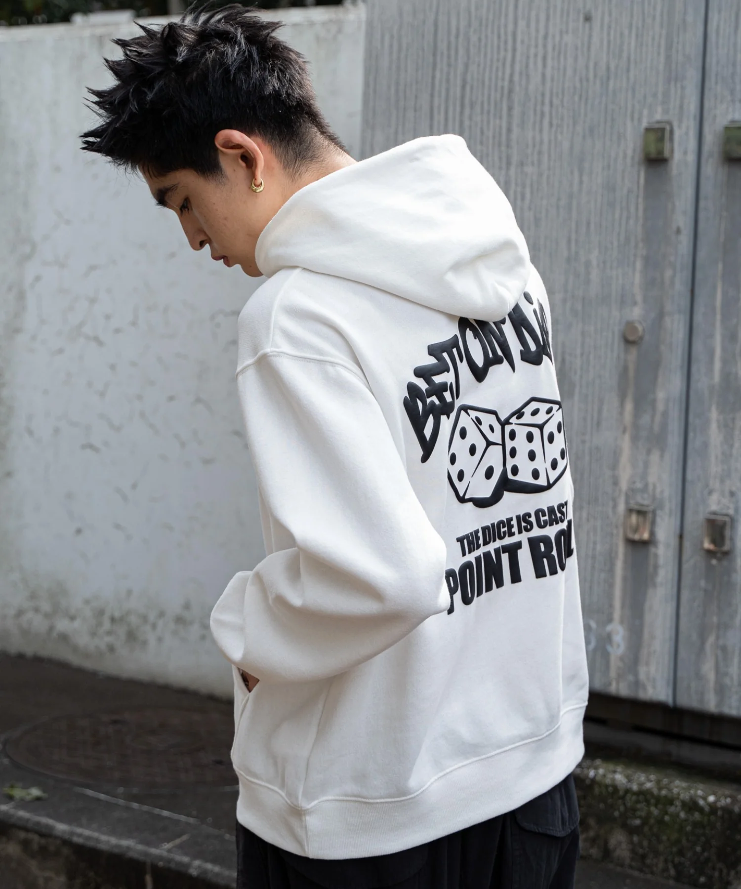 リラックスフィットグラフィックパーカー - Image 55