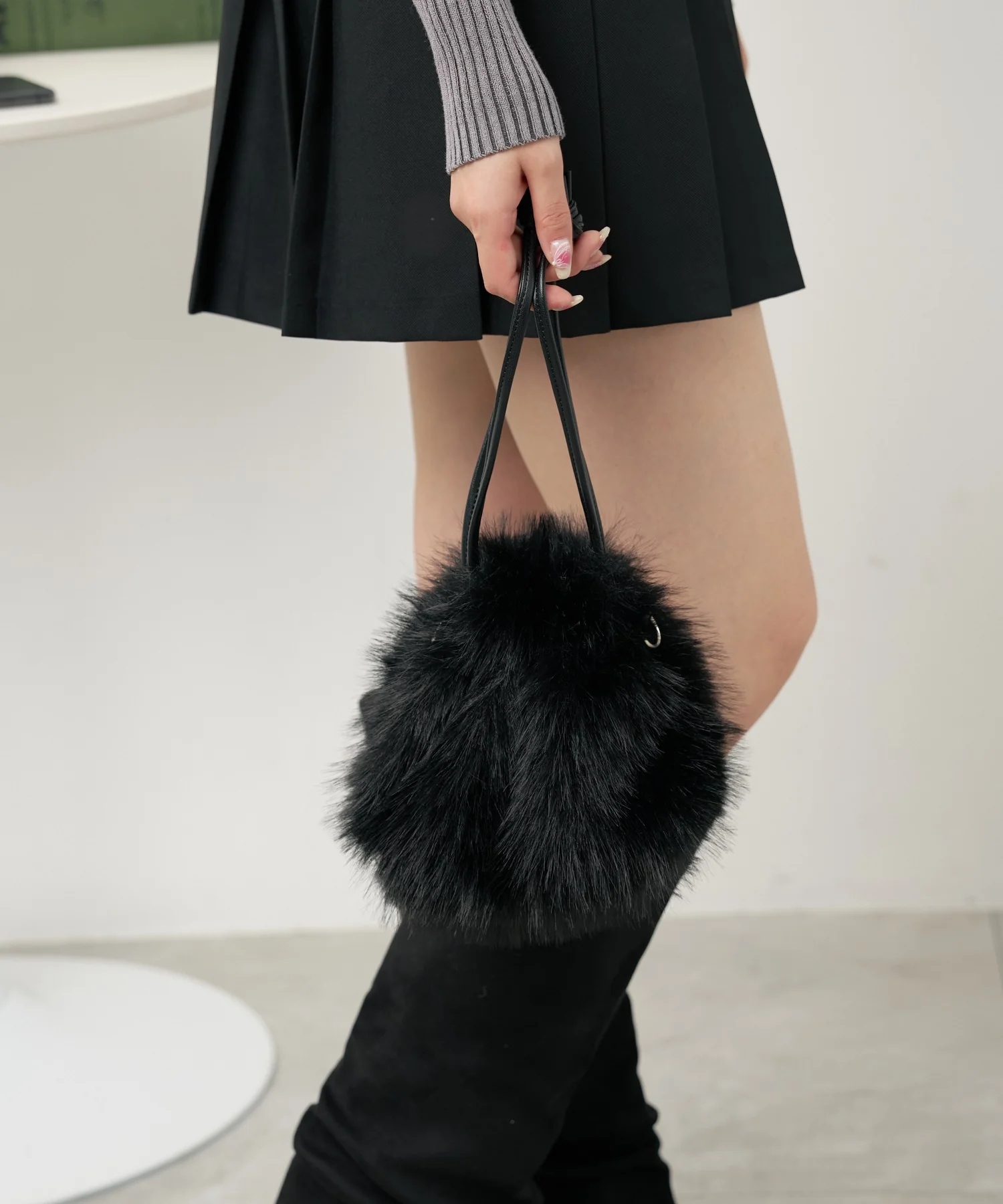 ファー巾着チェーンショルダー - Image 5