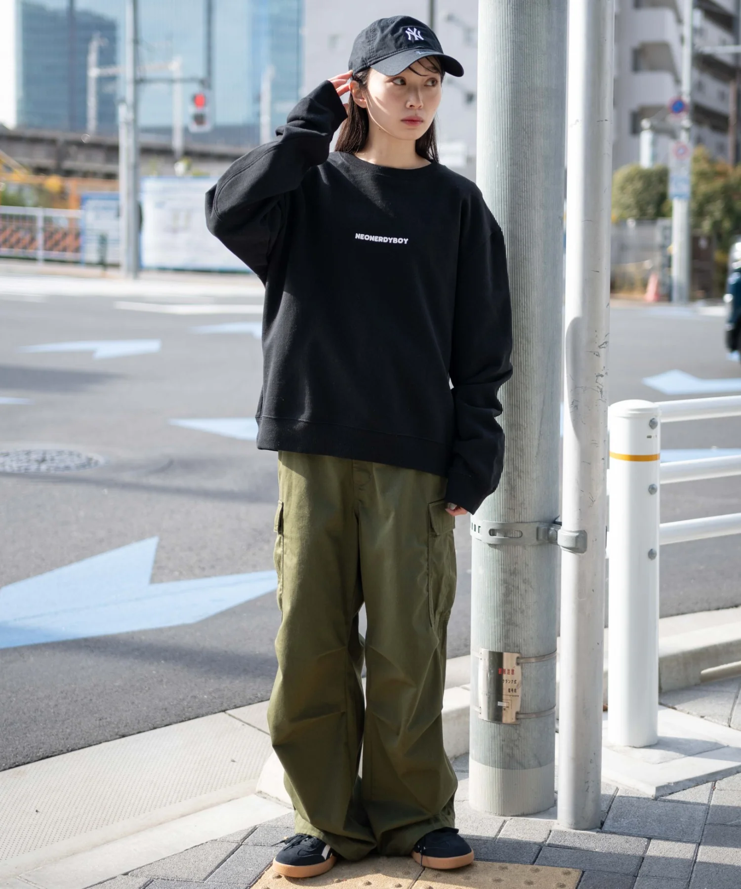 THEBOYエルボーパッチクルーネックPO - Image 31