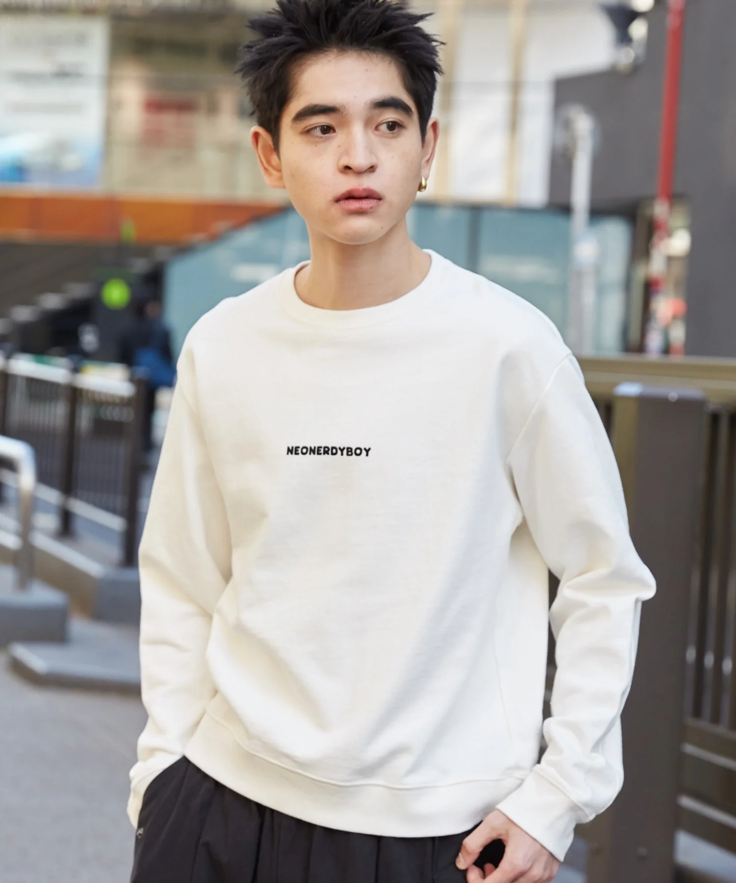 THEBOYエルボーパッチクルーネックPO - Image 4