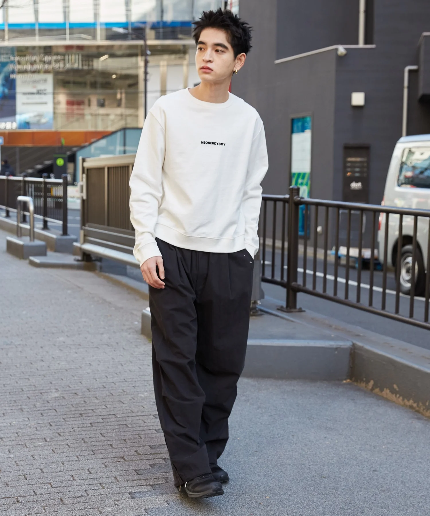 THEBOYエルボーパッチクルーネックPO - Image 7