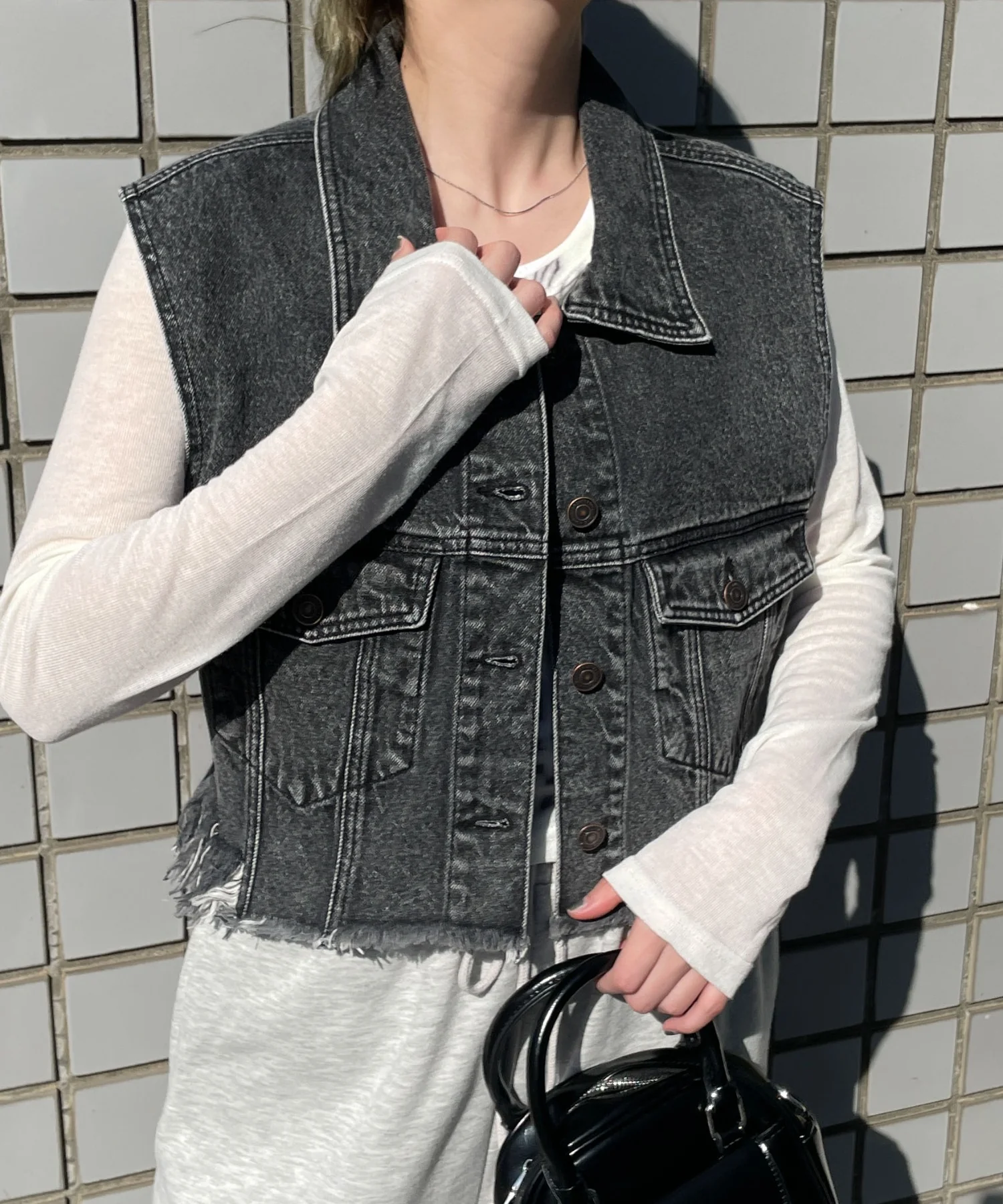 デニムショートベスト - Image 13