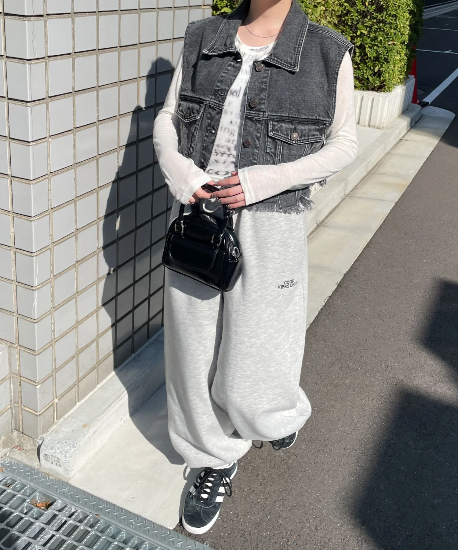 デニムショートベスト - Image 14