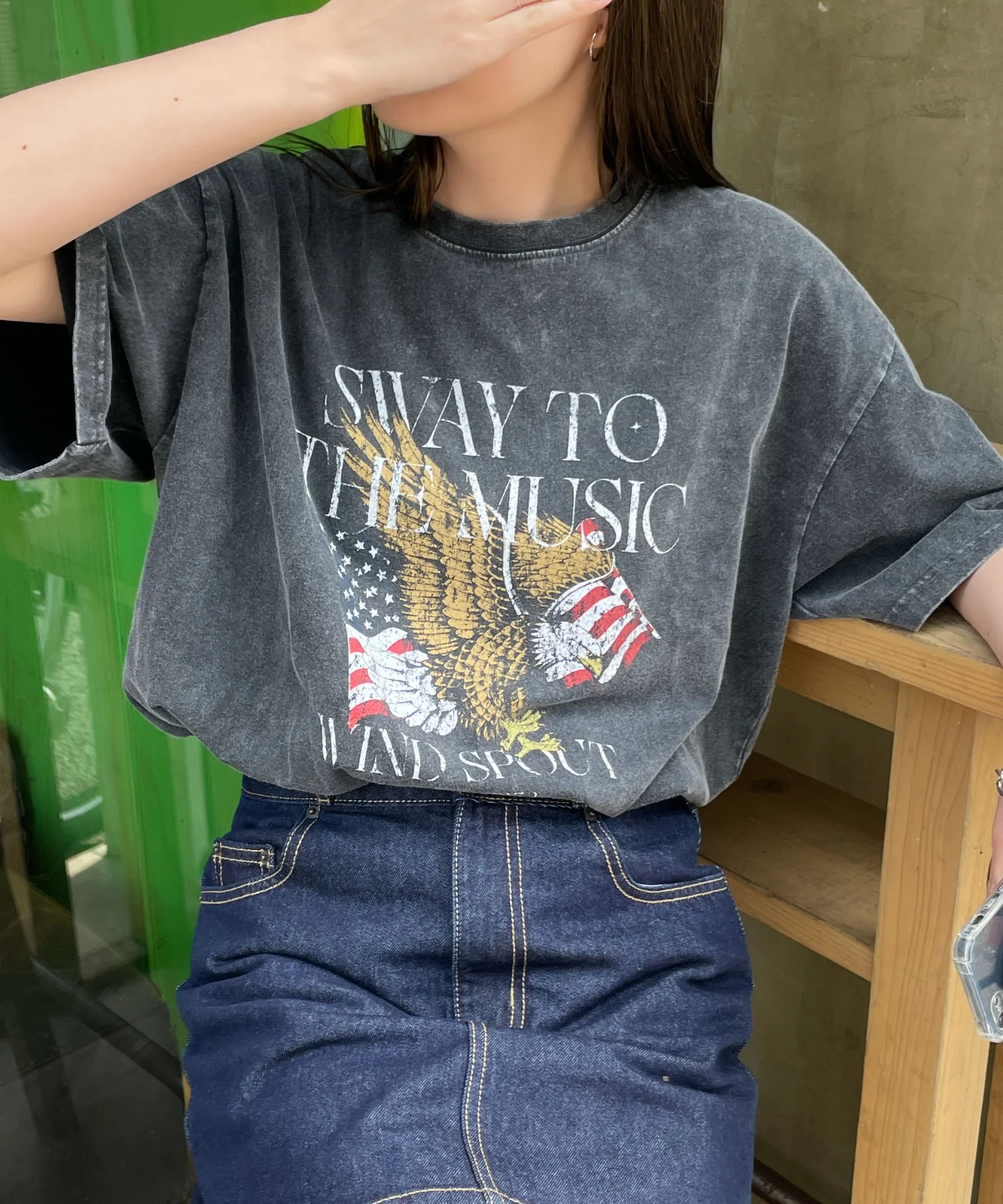 ヴィンテージウォッシュグラフィックTシャツ - Image 26