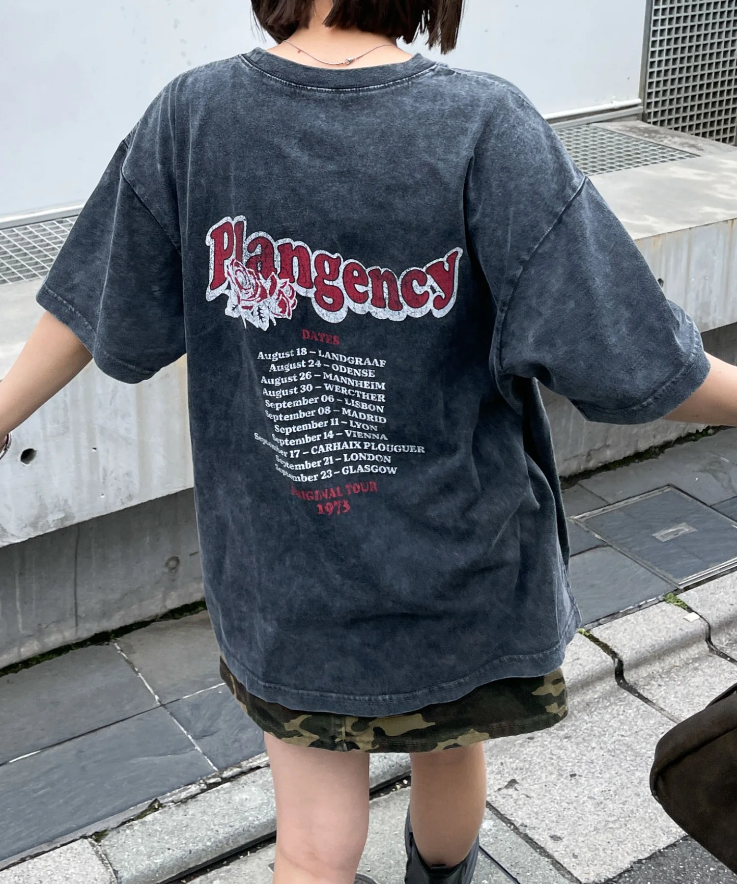 ヴィンテージウォッシュグラフィックTシャツ - Image 30