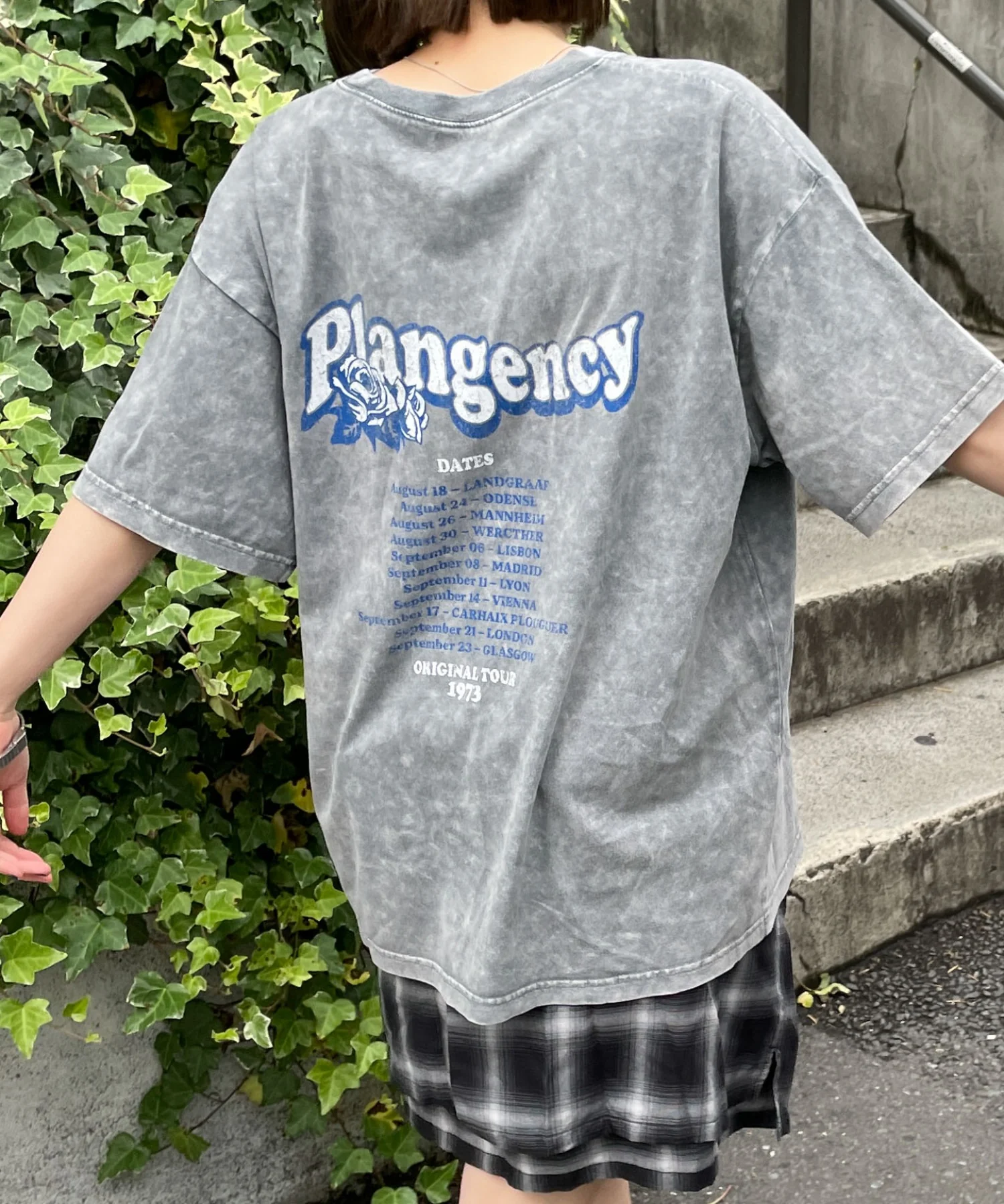 ヴィンテージウォッシュグラフィックTシャツ - Image 34
