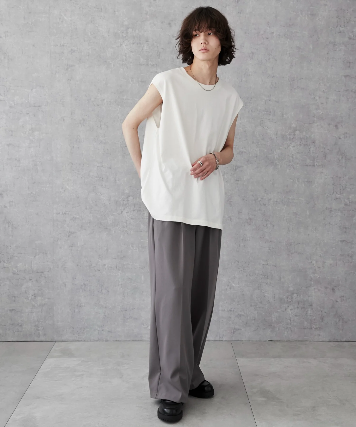 スリーブレスコットンT - Image 30