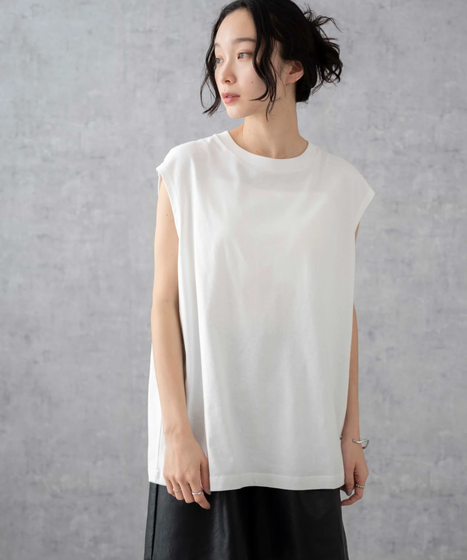 スリーブレスコットンT - Image 34