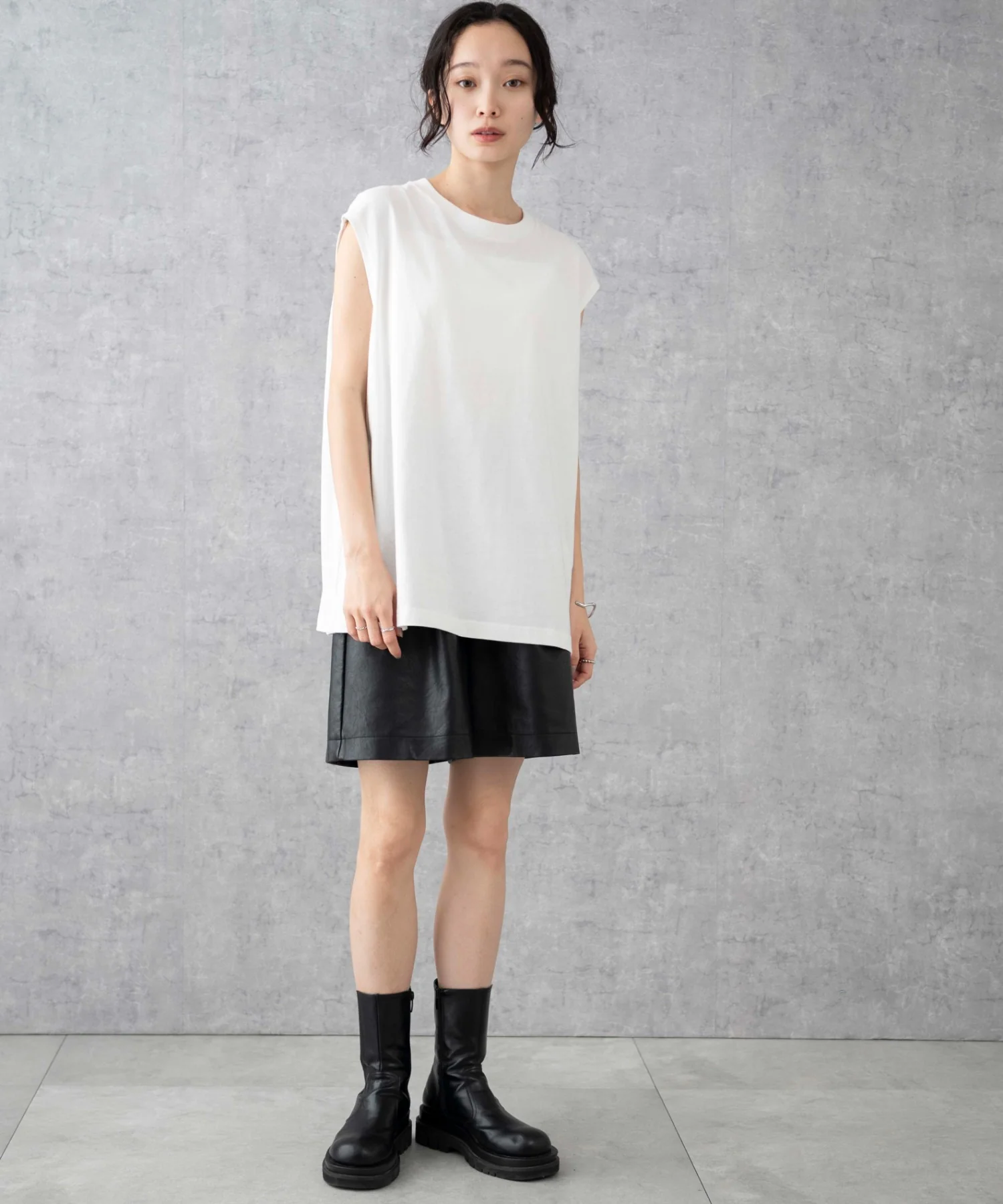 スリーブレスコットンT - Image 37