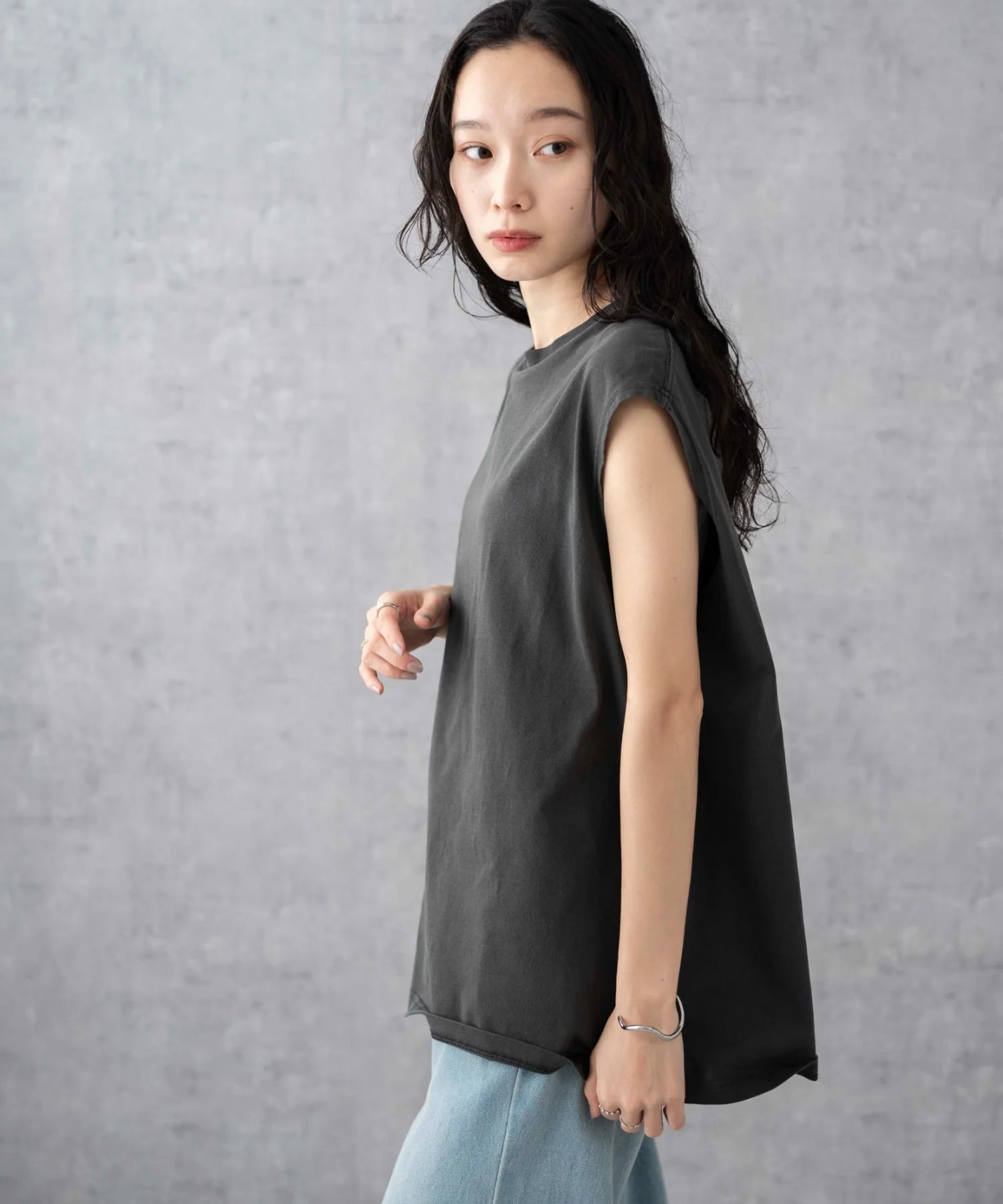 スリーブレスコットンT - Image 41