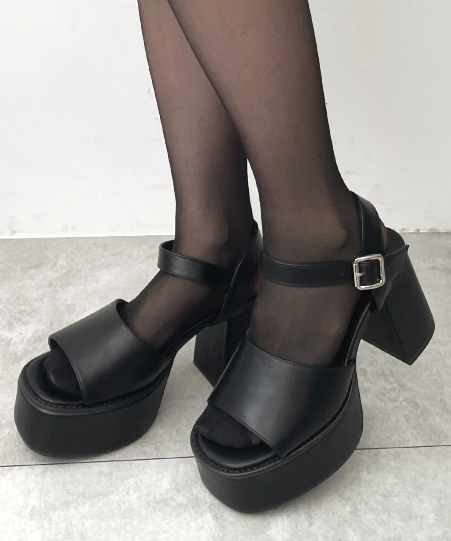 ストーム付きヒールサンダル - Image 10