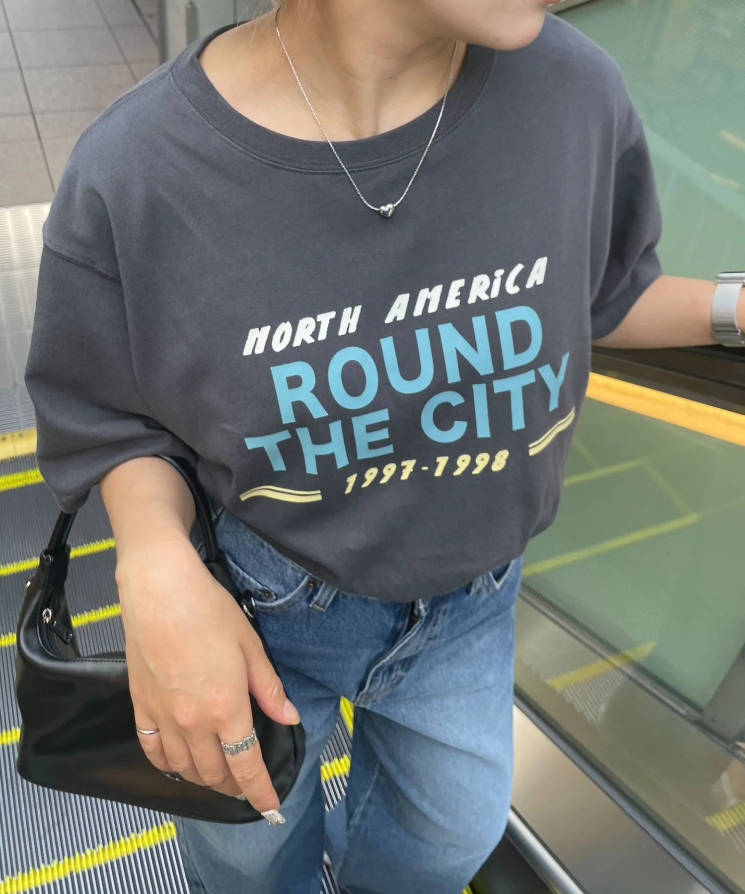 ヴィンテージライクグラフィックTシャツ - Image 4