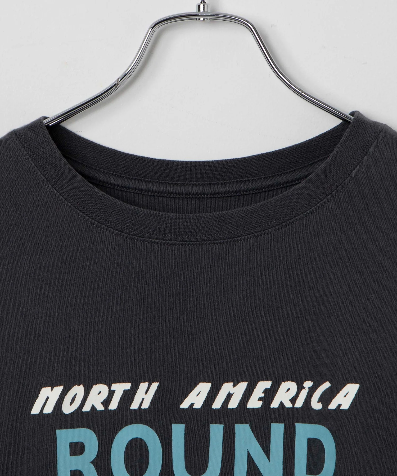 ヴィンテージライクグラフィックTシャツ - Image 45